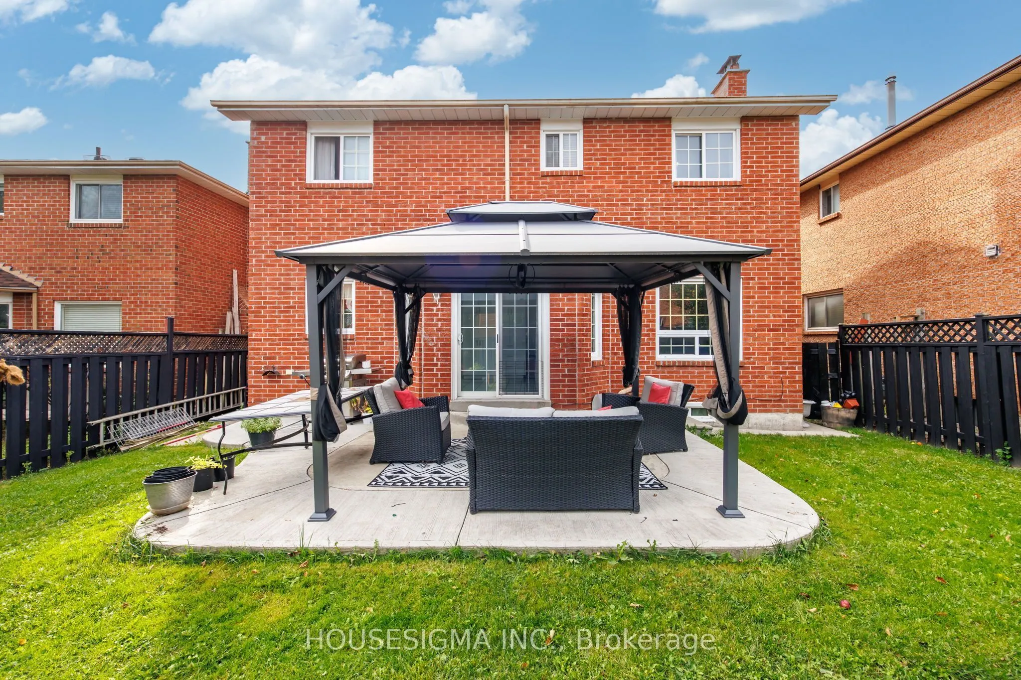 32 Ballycastle Crescent