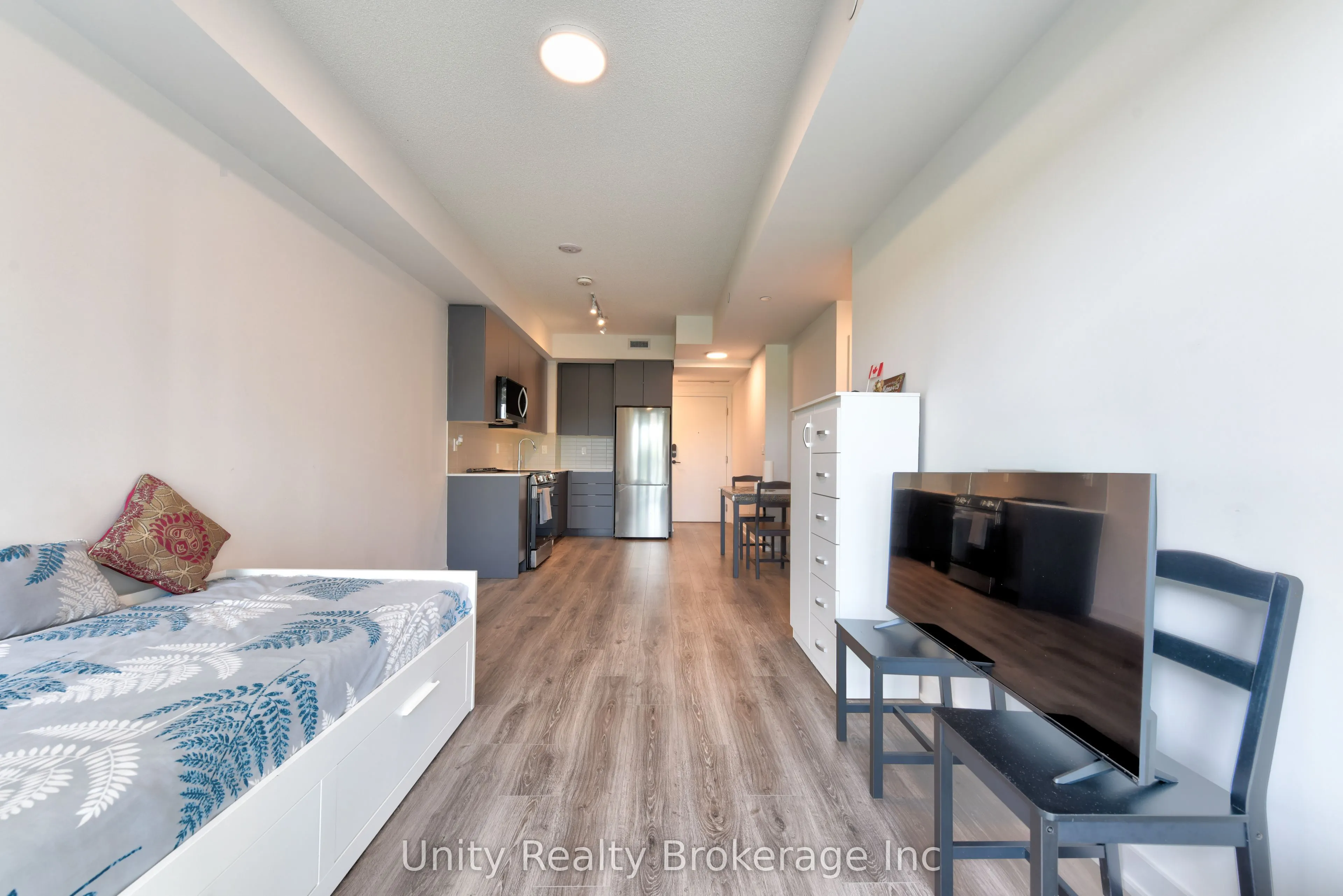 225 Malta Avenue E #302