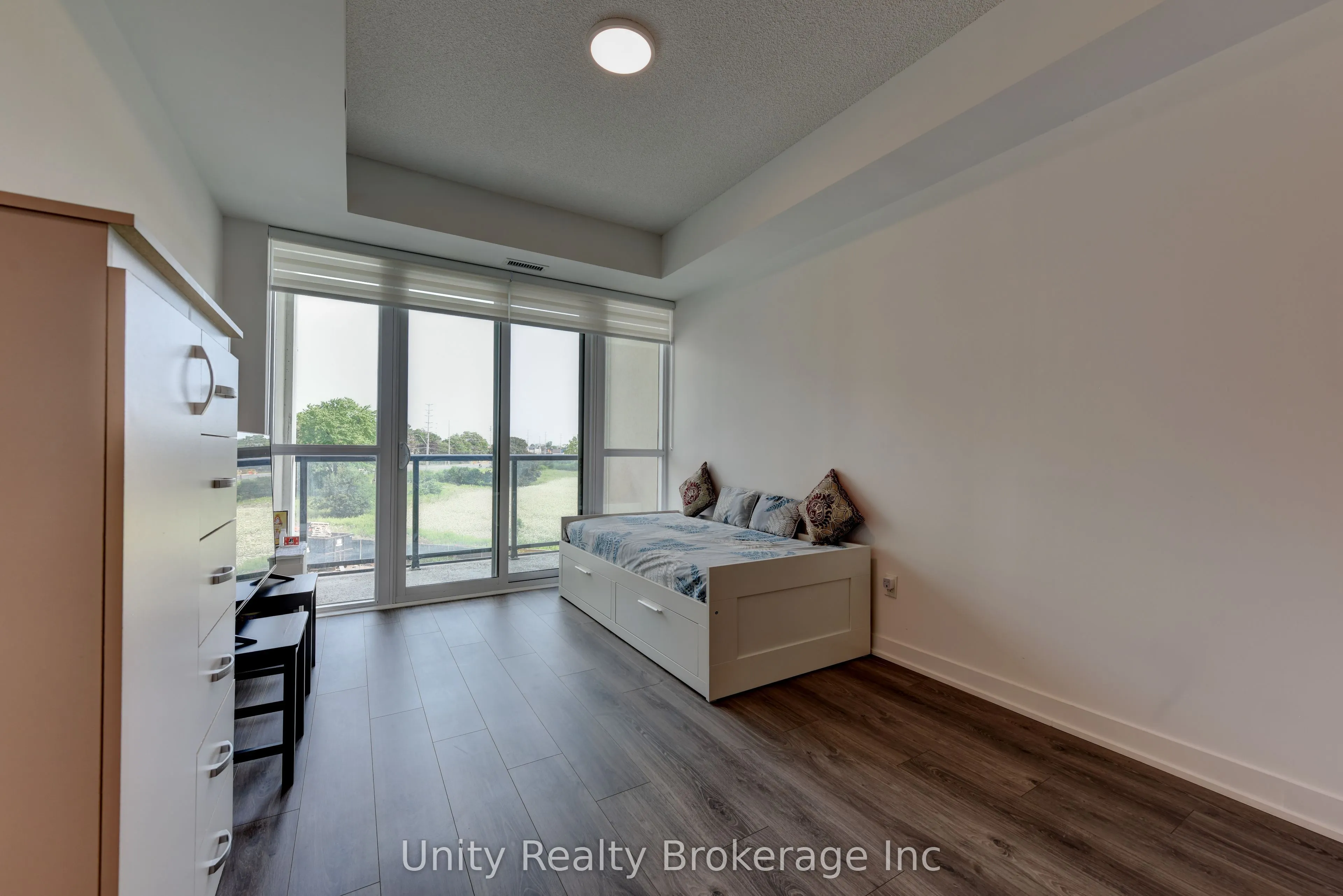 225 Malta Avenue E #302