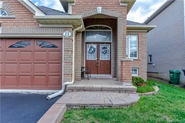 23 Bissell Drive N