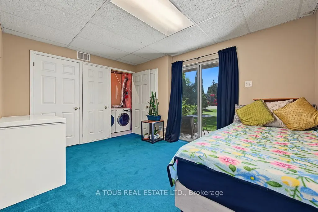 2945 Thomas Street #77