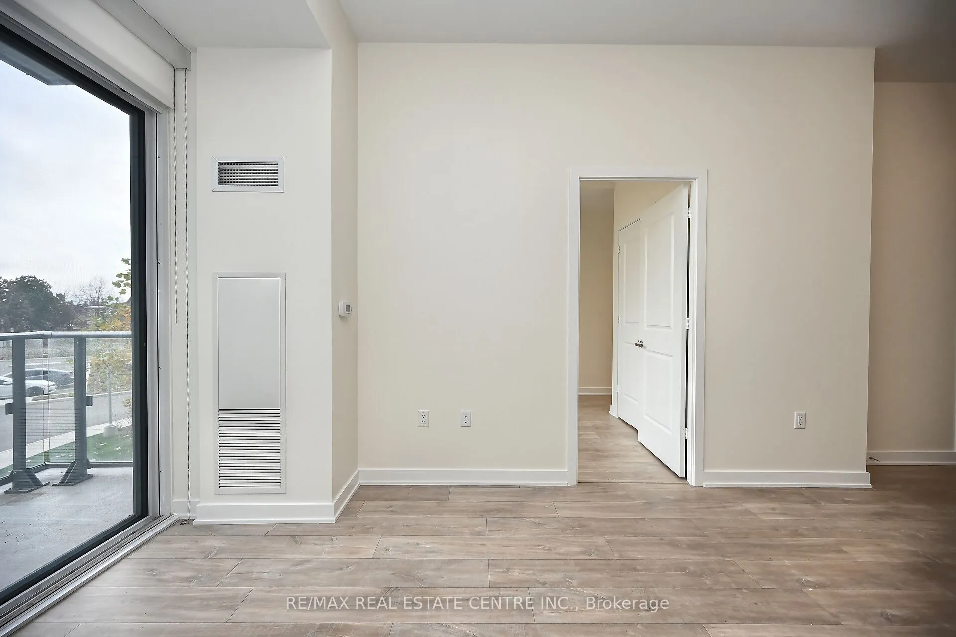 4655 Metcalfe Avenue #206