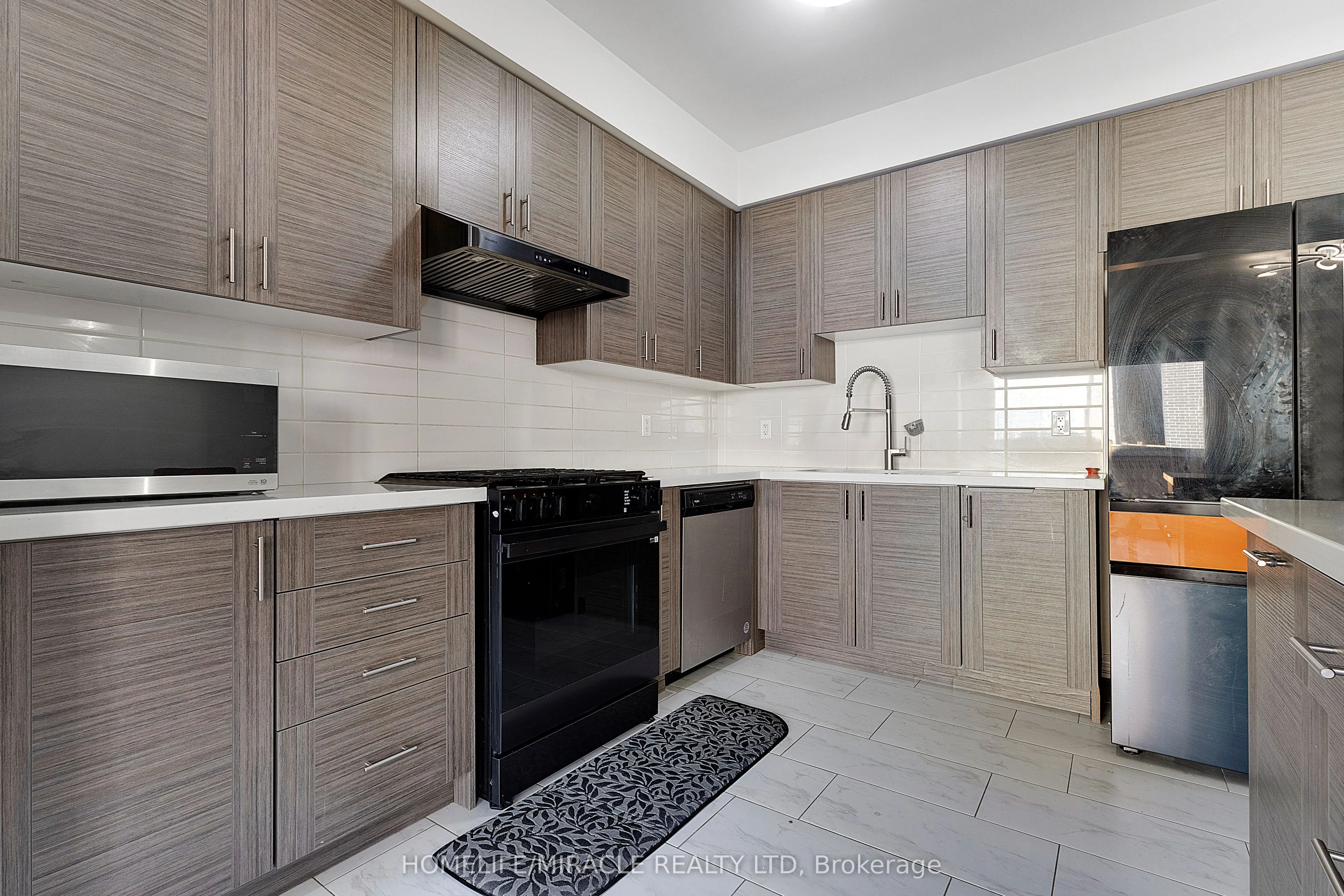 45 Calabria Drive