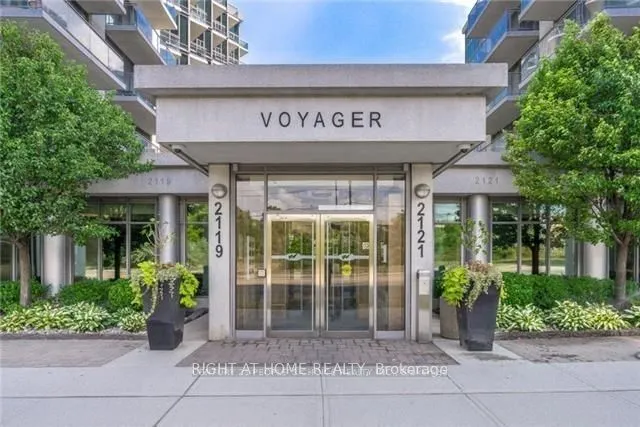 2119 Lakeshore Boulevard W #304