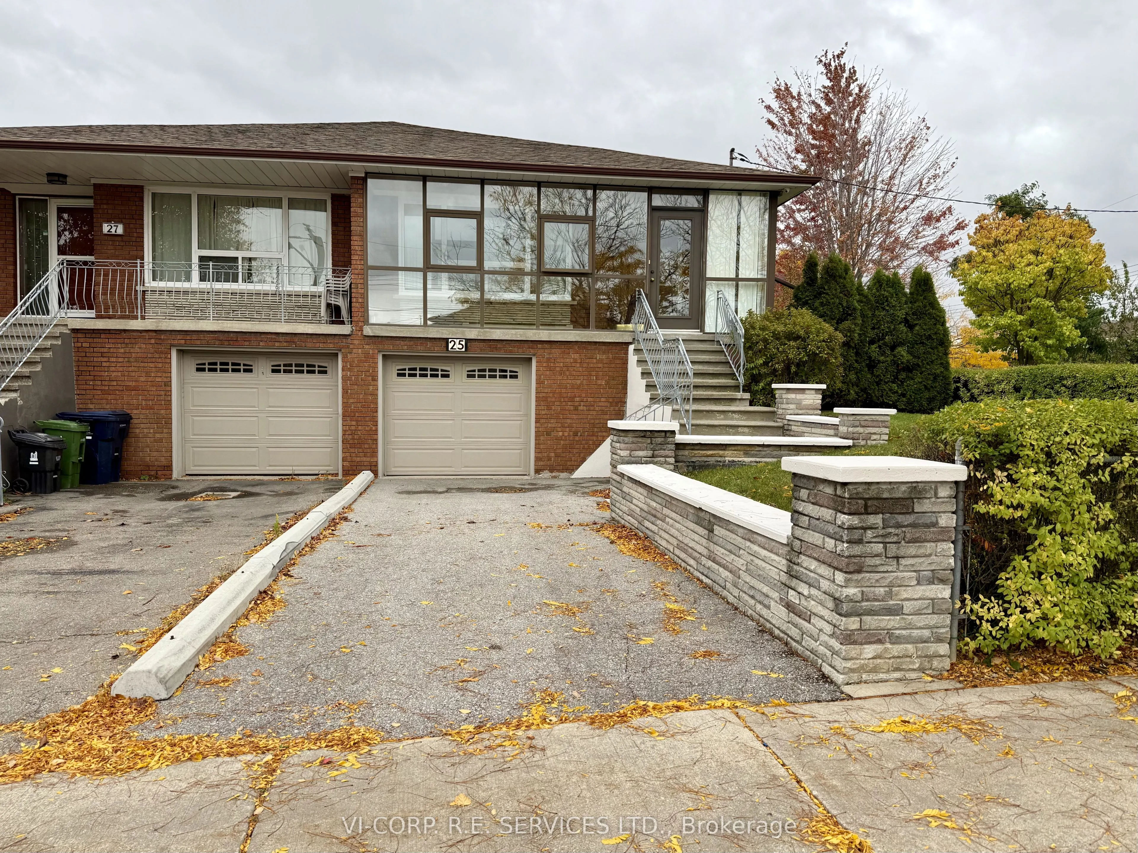 25 Bamford Crescent