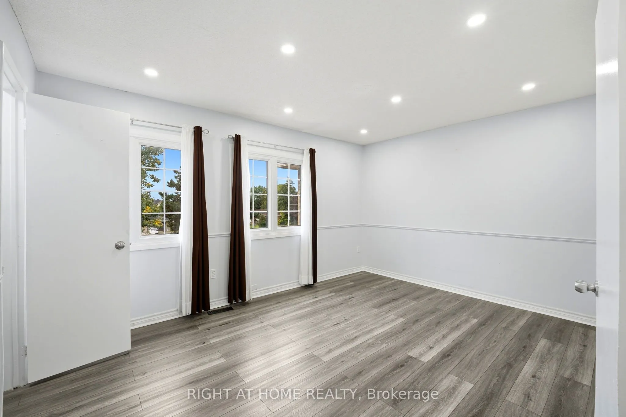 35 Chipstead Avenue #21