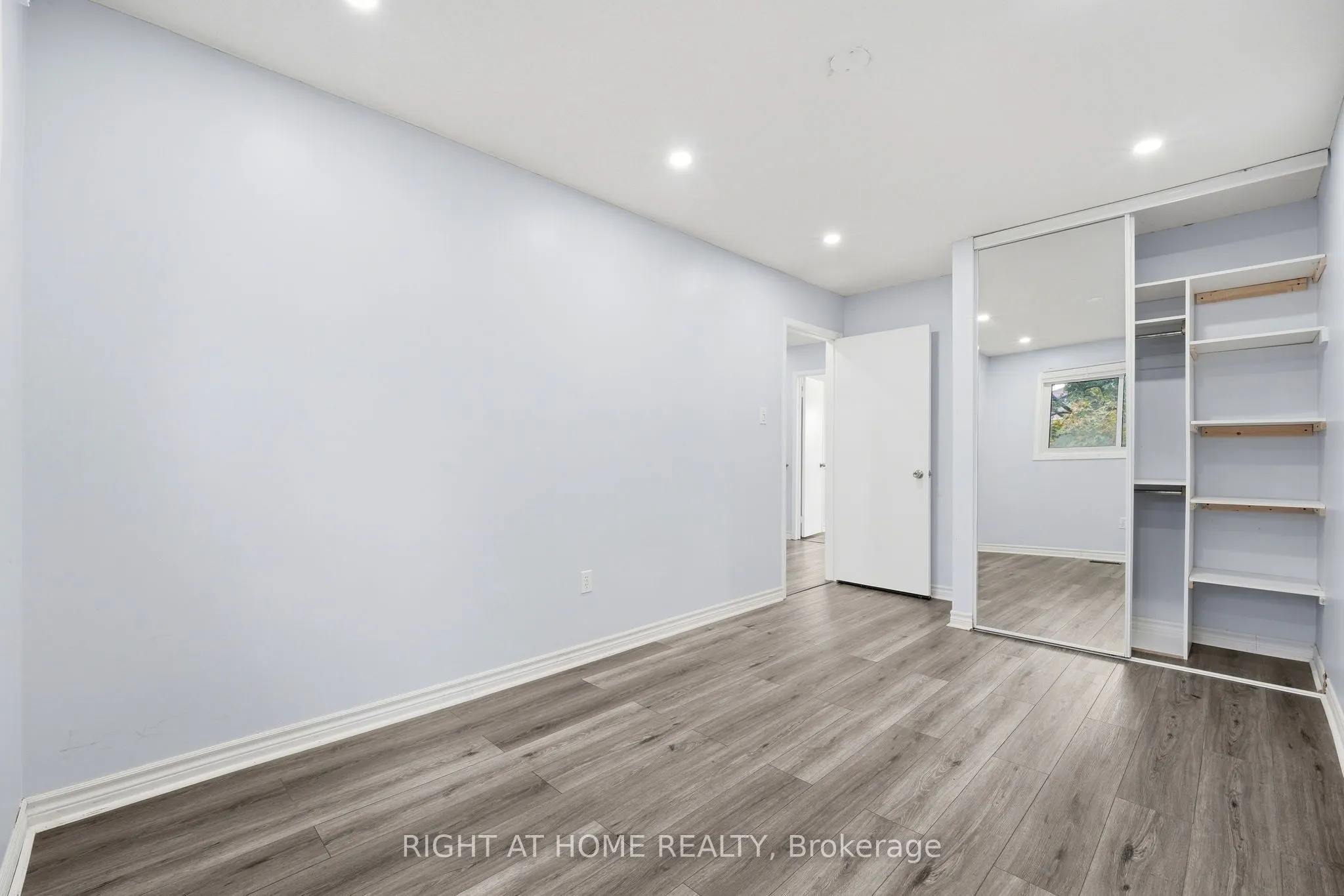 35 Chipstead Avenue #21