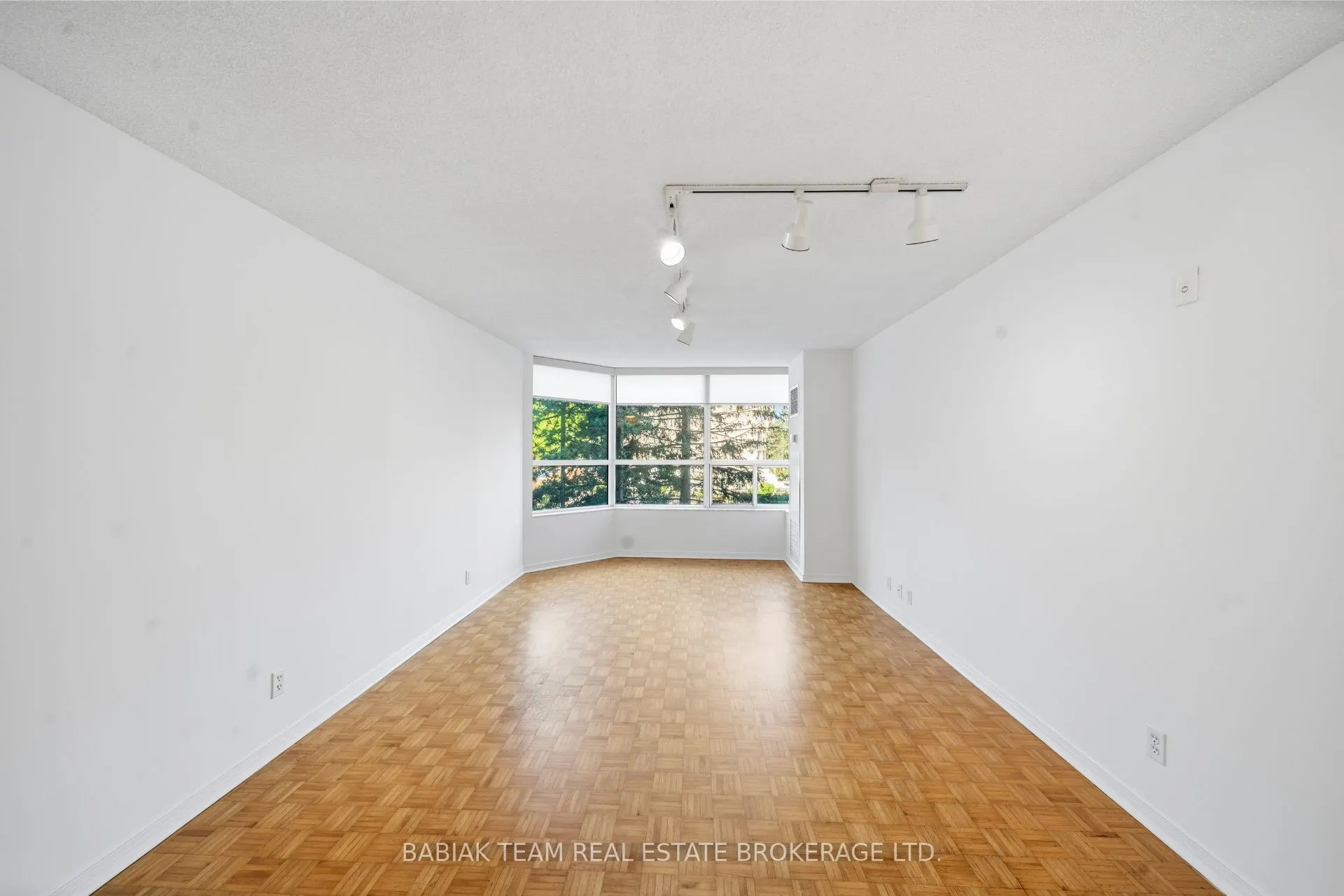 6 Humberline Drive #202