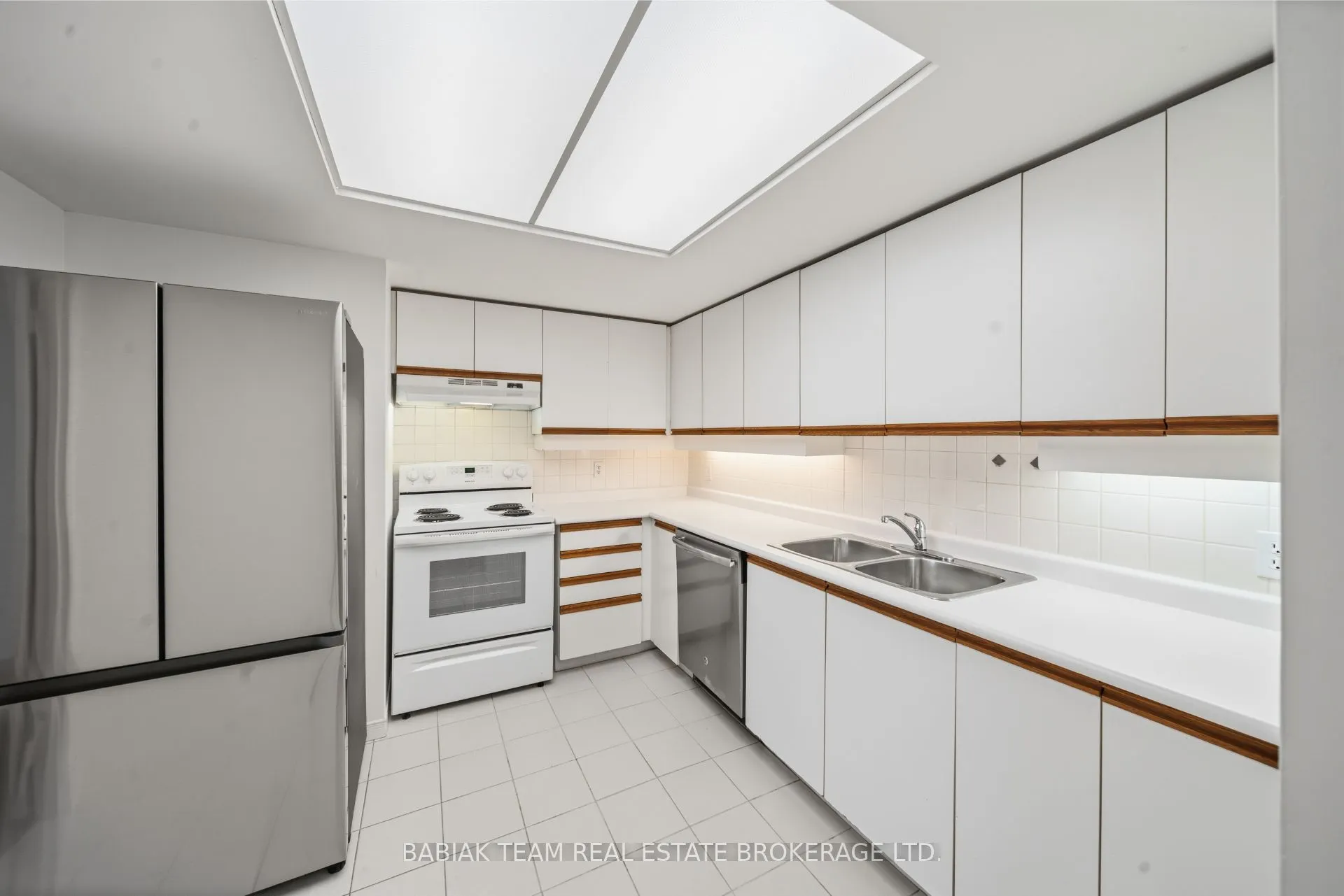 6 Humberline Drive #202