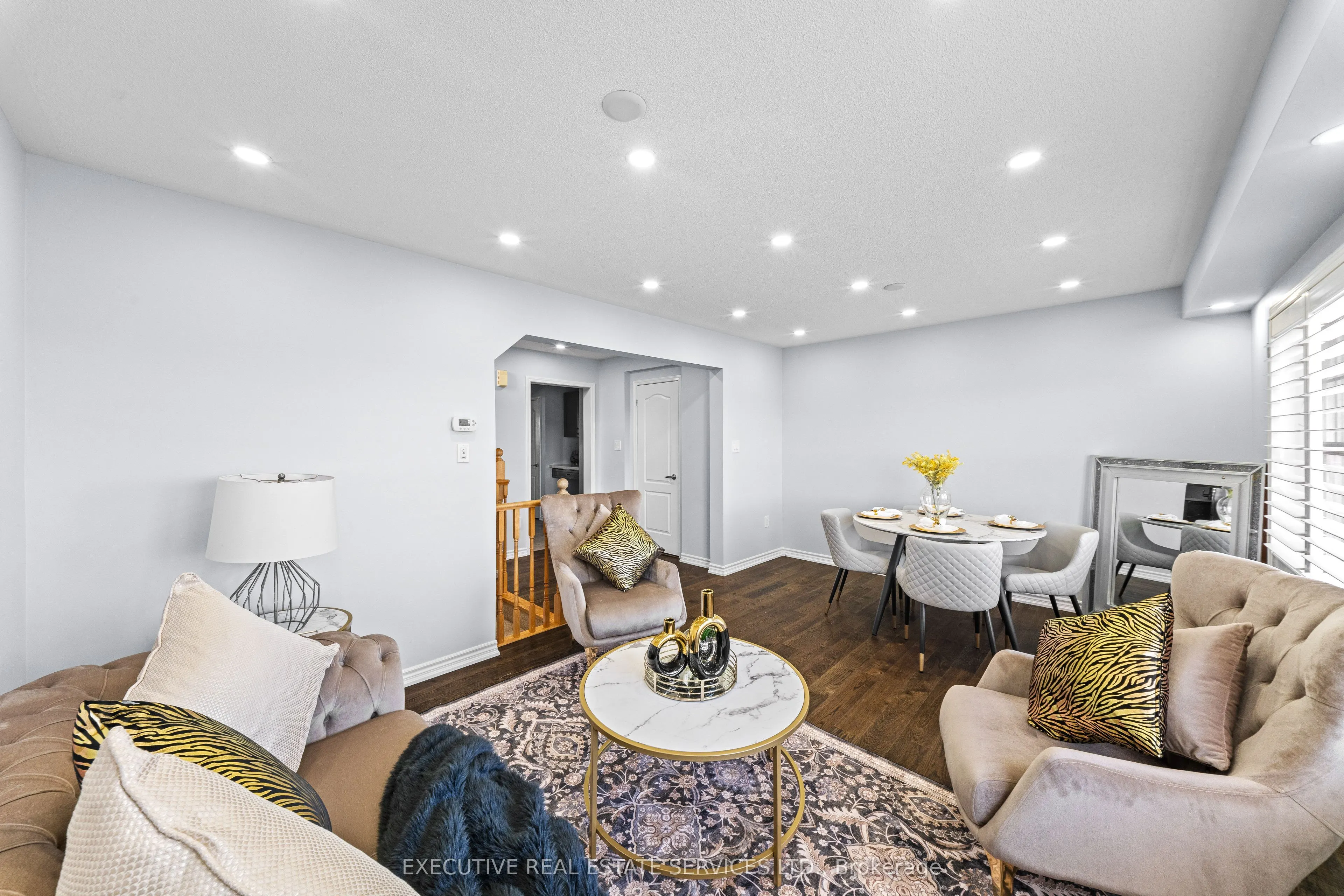 98 Bannister Crescent