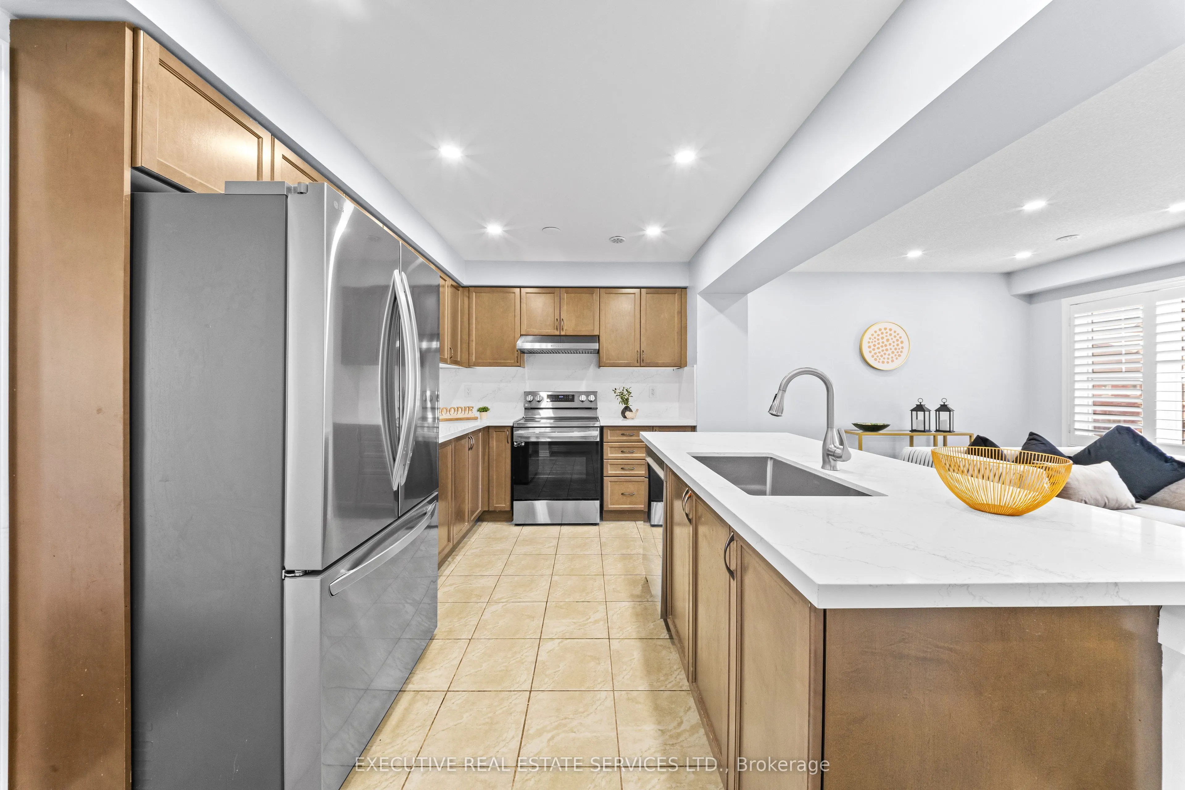 98 Bannister Crescent
