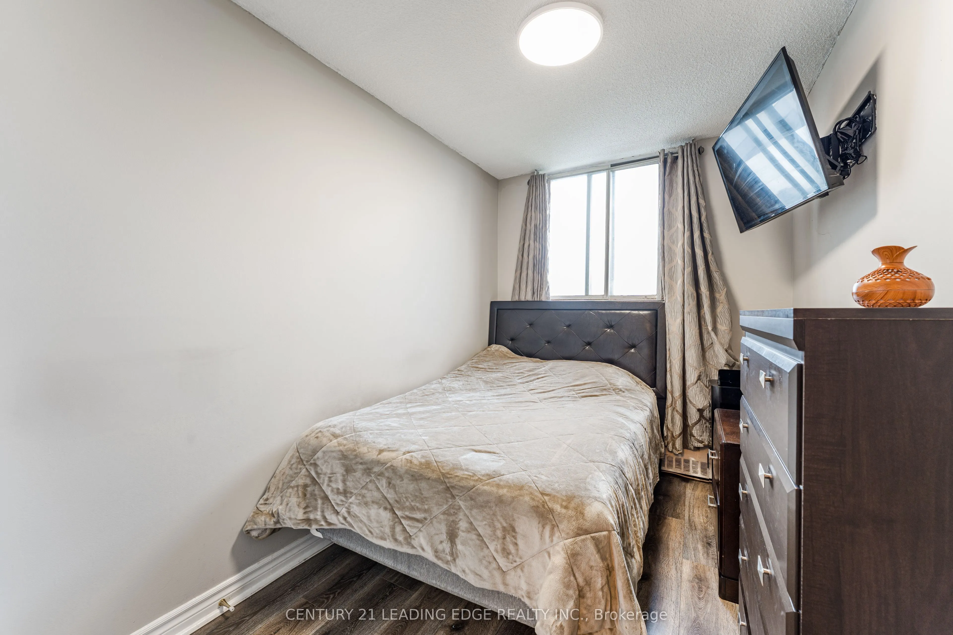 940 Caledonia Road #611