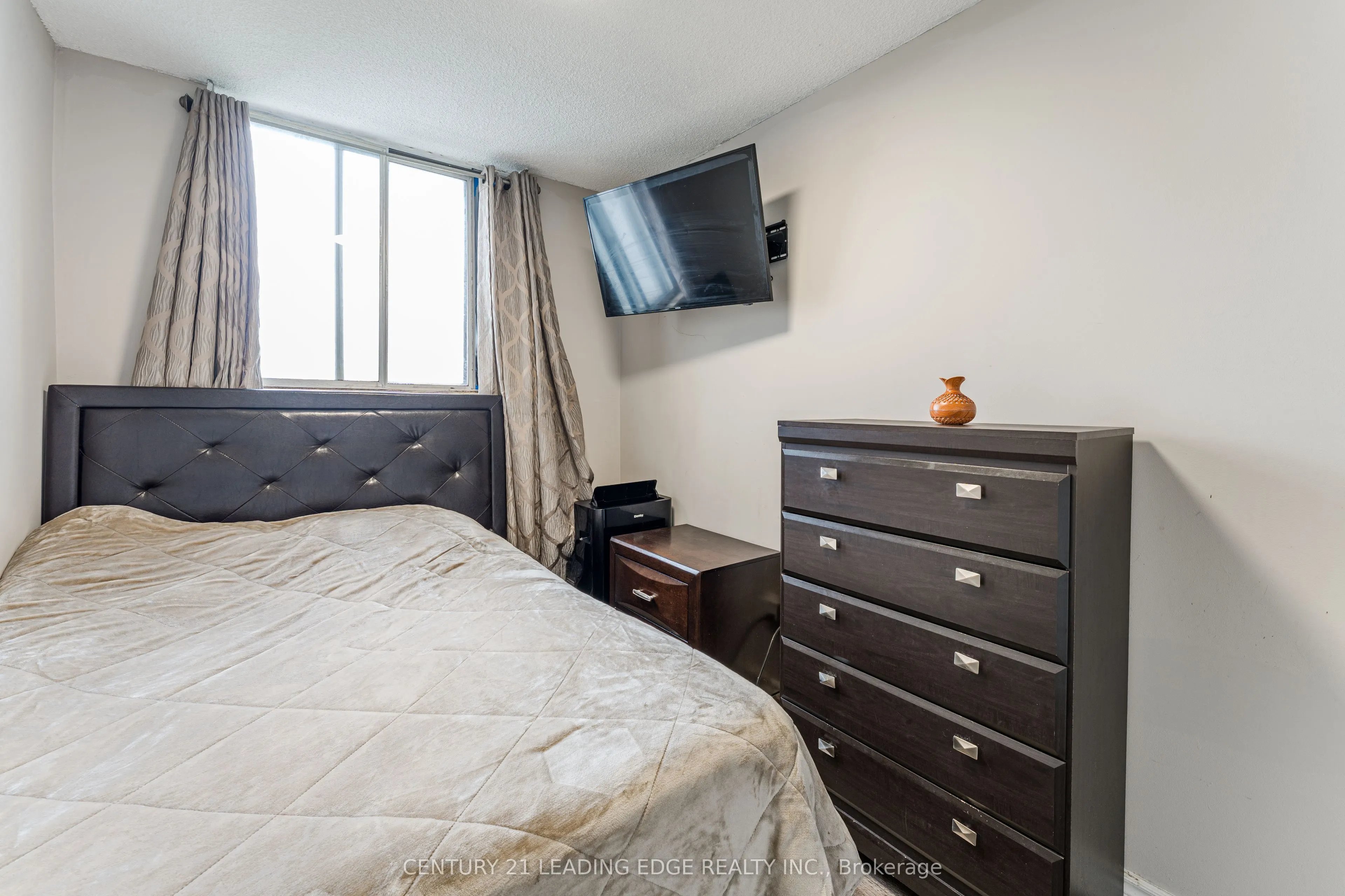 940 Caledonia Road #611