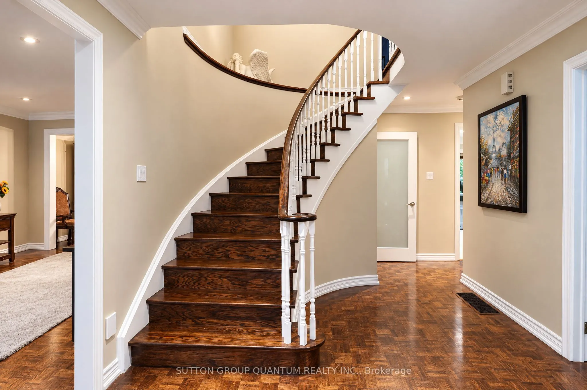 1005 Fredonia Drive