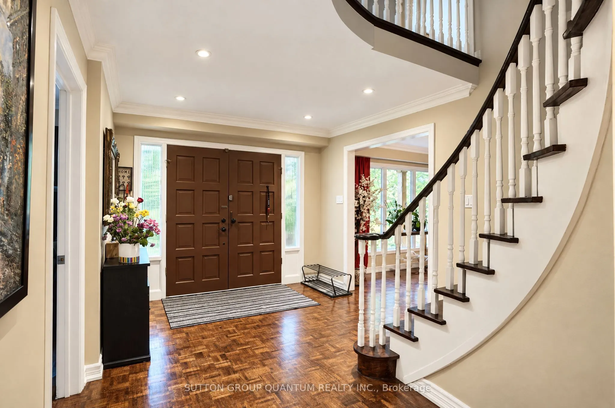 1005 Fredonia Drive