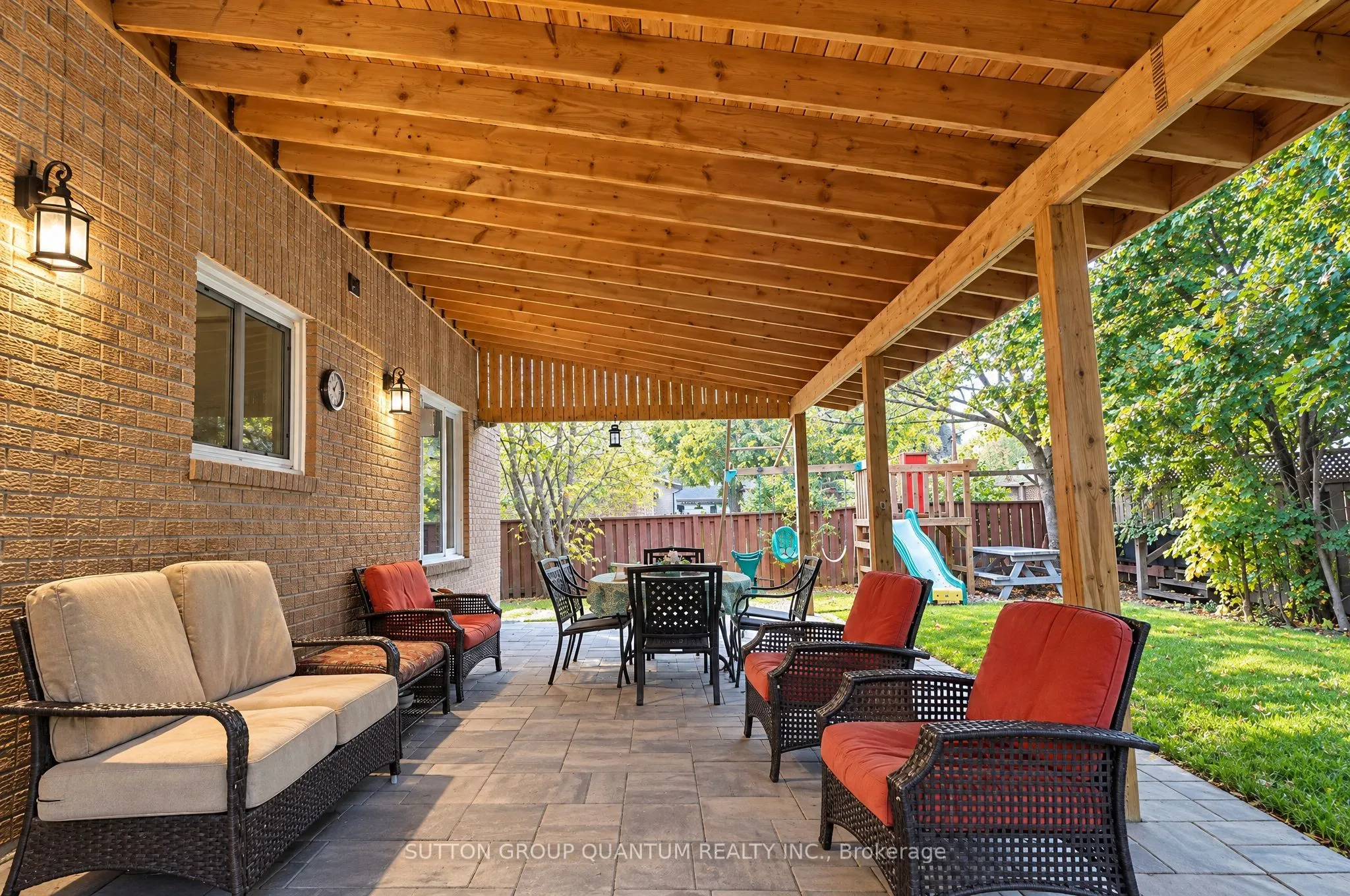 1005 Fredonia Drive
