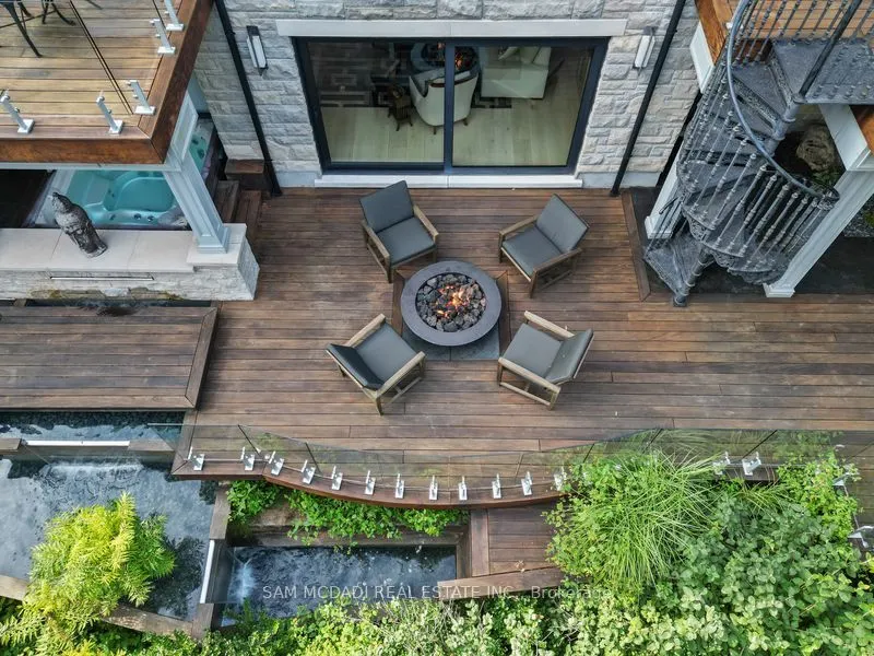 1206 Wildfield Crescent