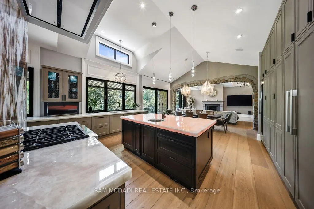 1206 Wildfield Crescent