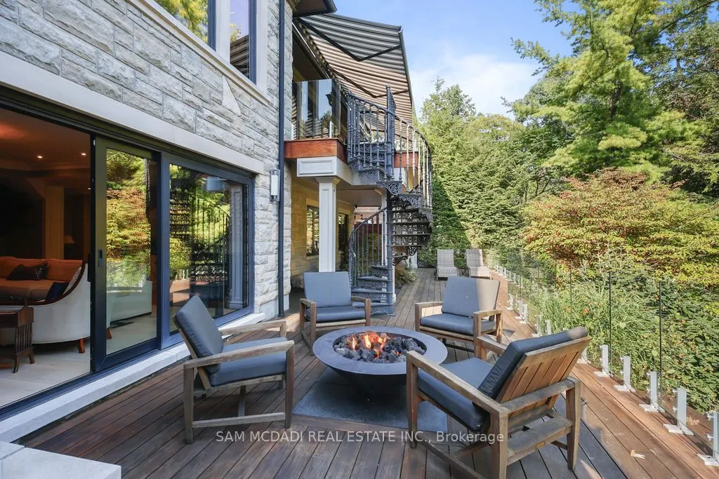 1206 Wildfield Crescent