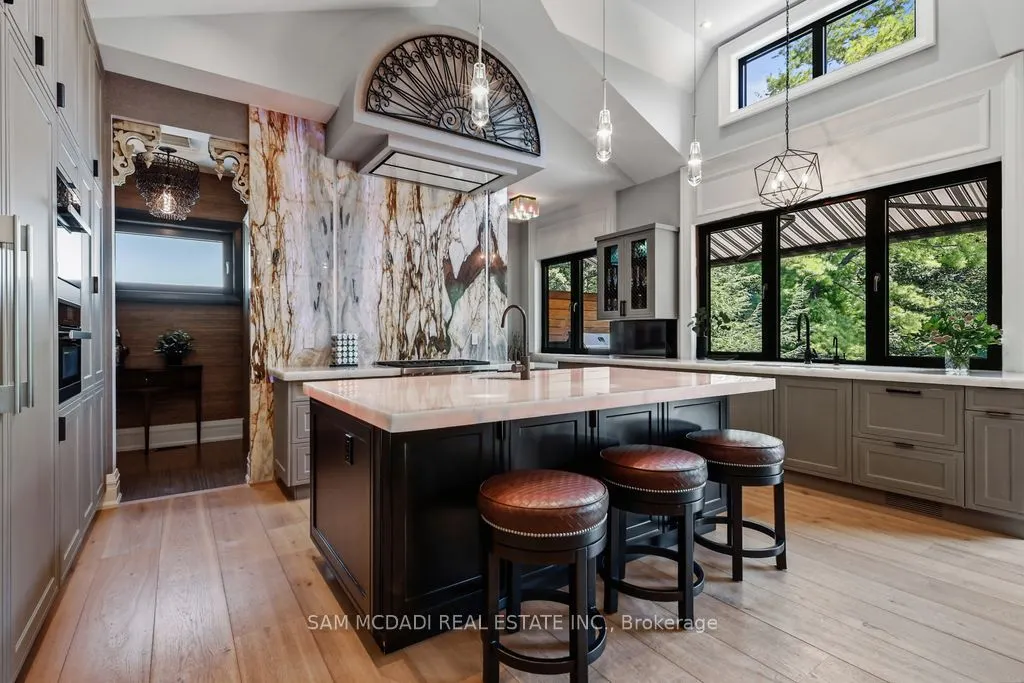 1206 Wildfield Crescent