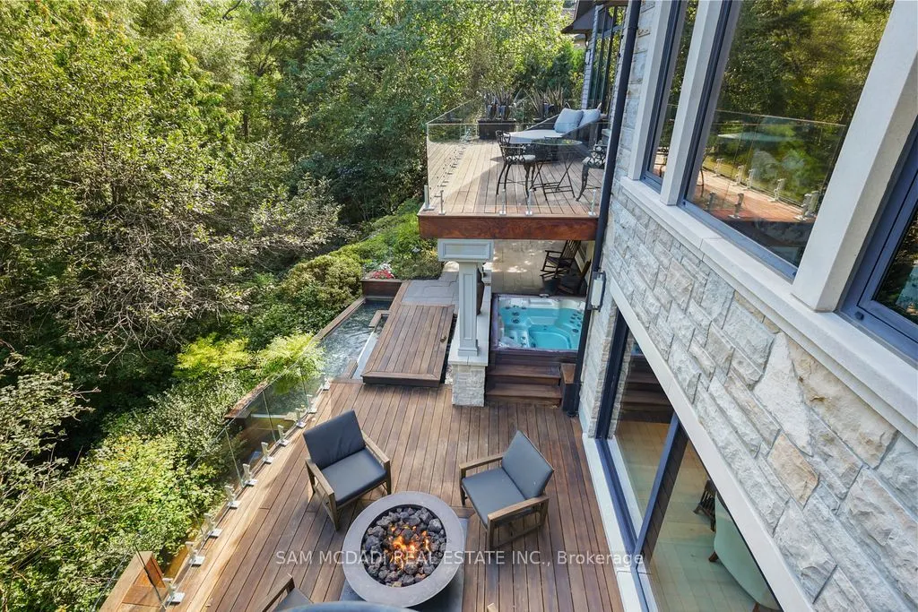 1206 Wildfield Crescent
