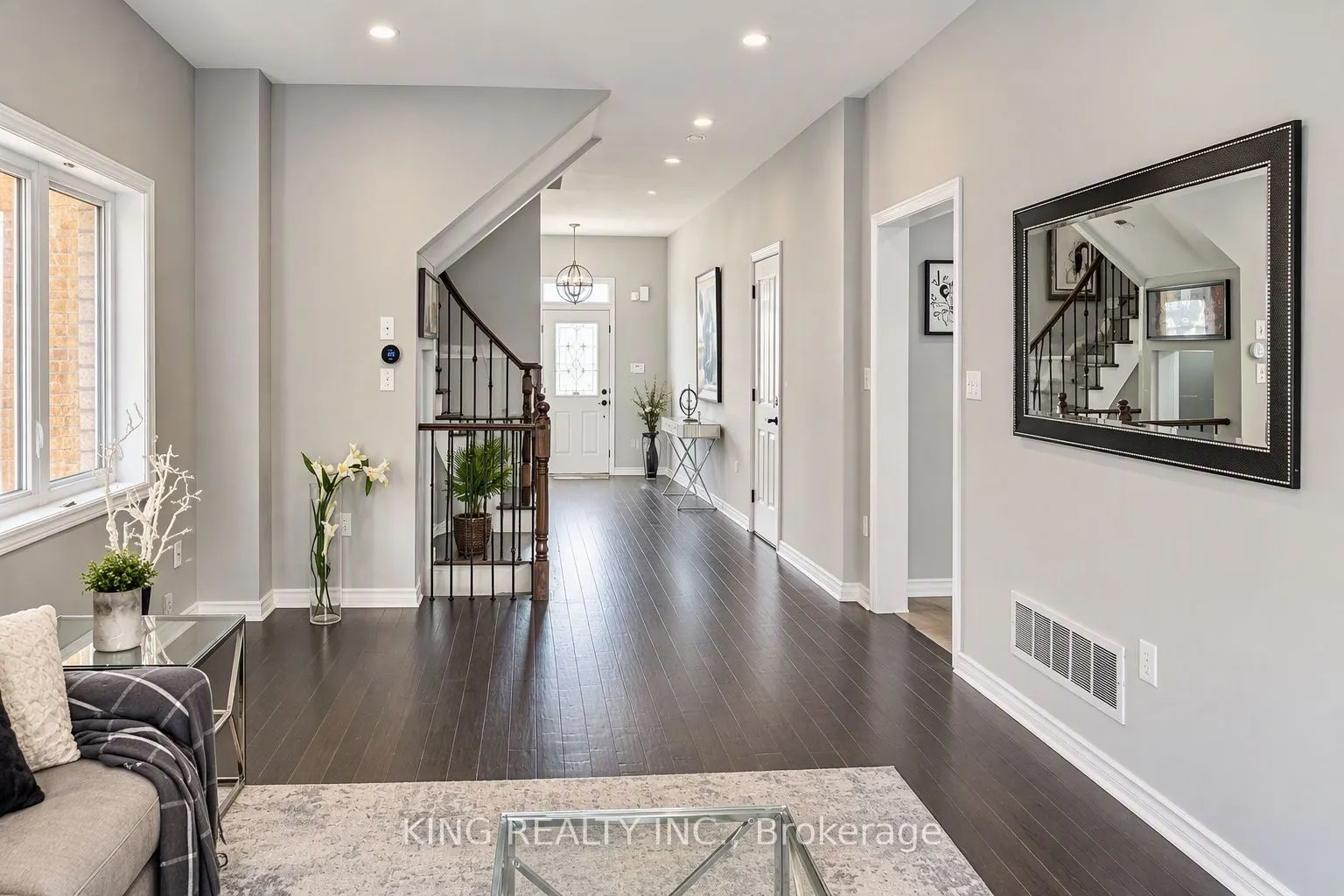 72 Baylawn Circle S