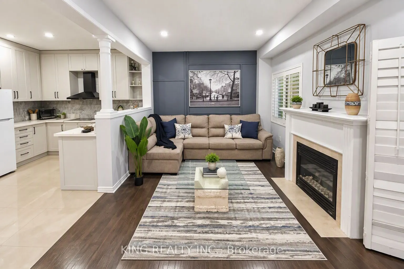 72 Baylawn Circle S