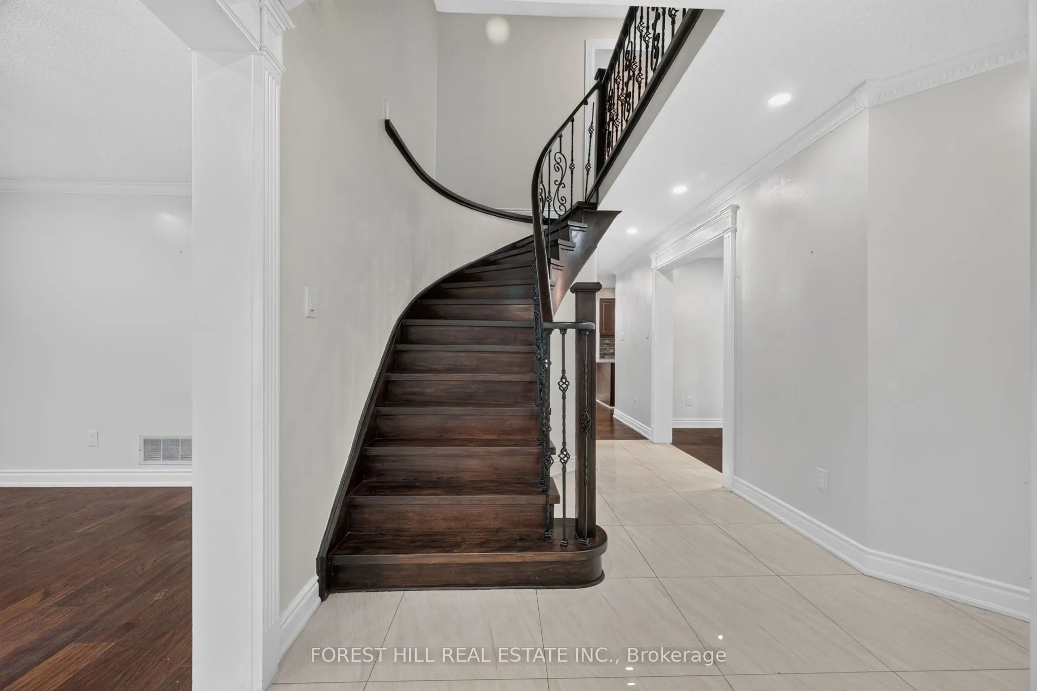 55 Castlehill Road