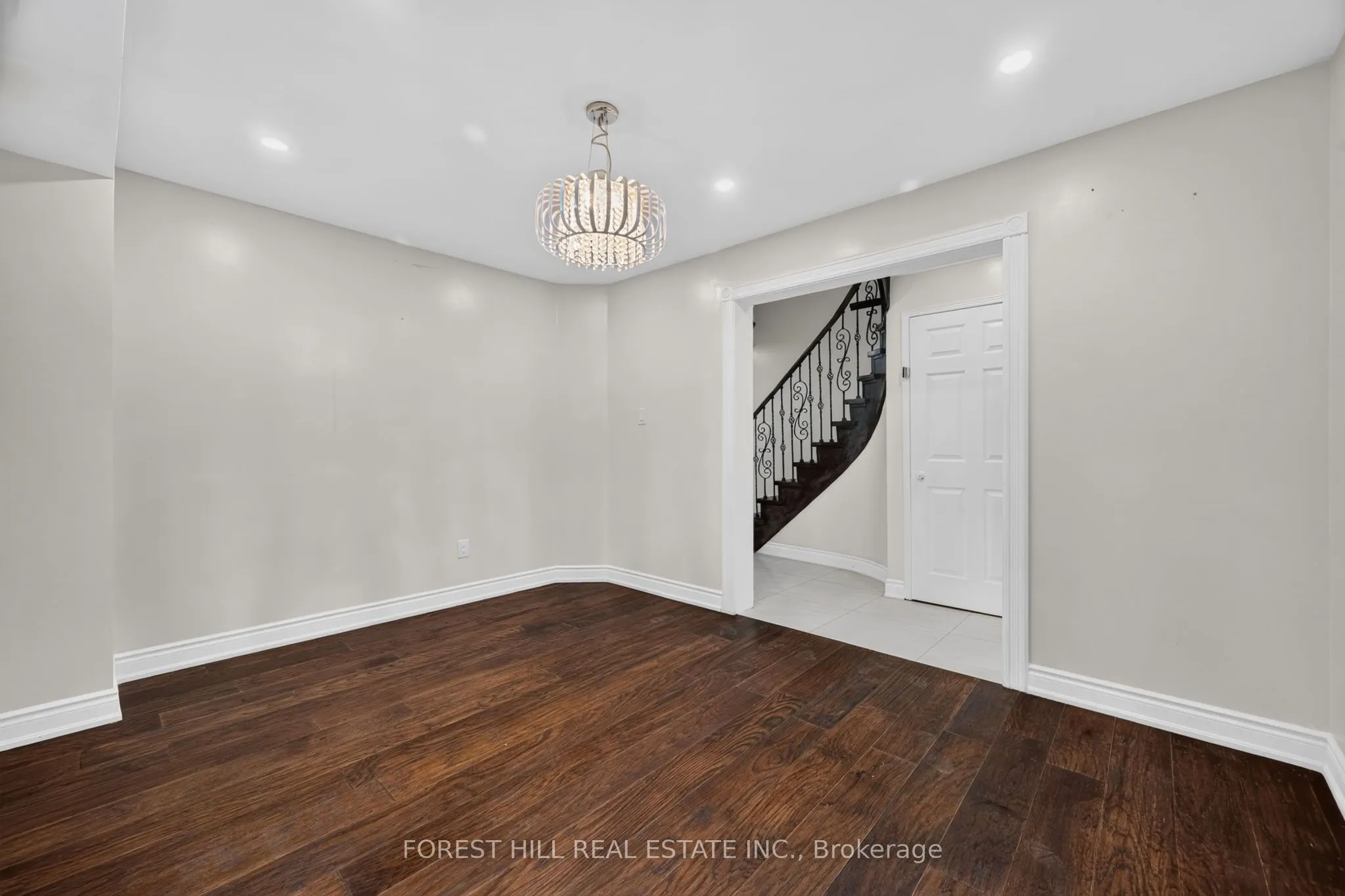 55 Castlehill Road