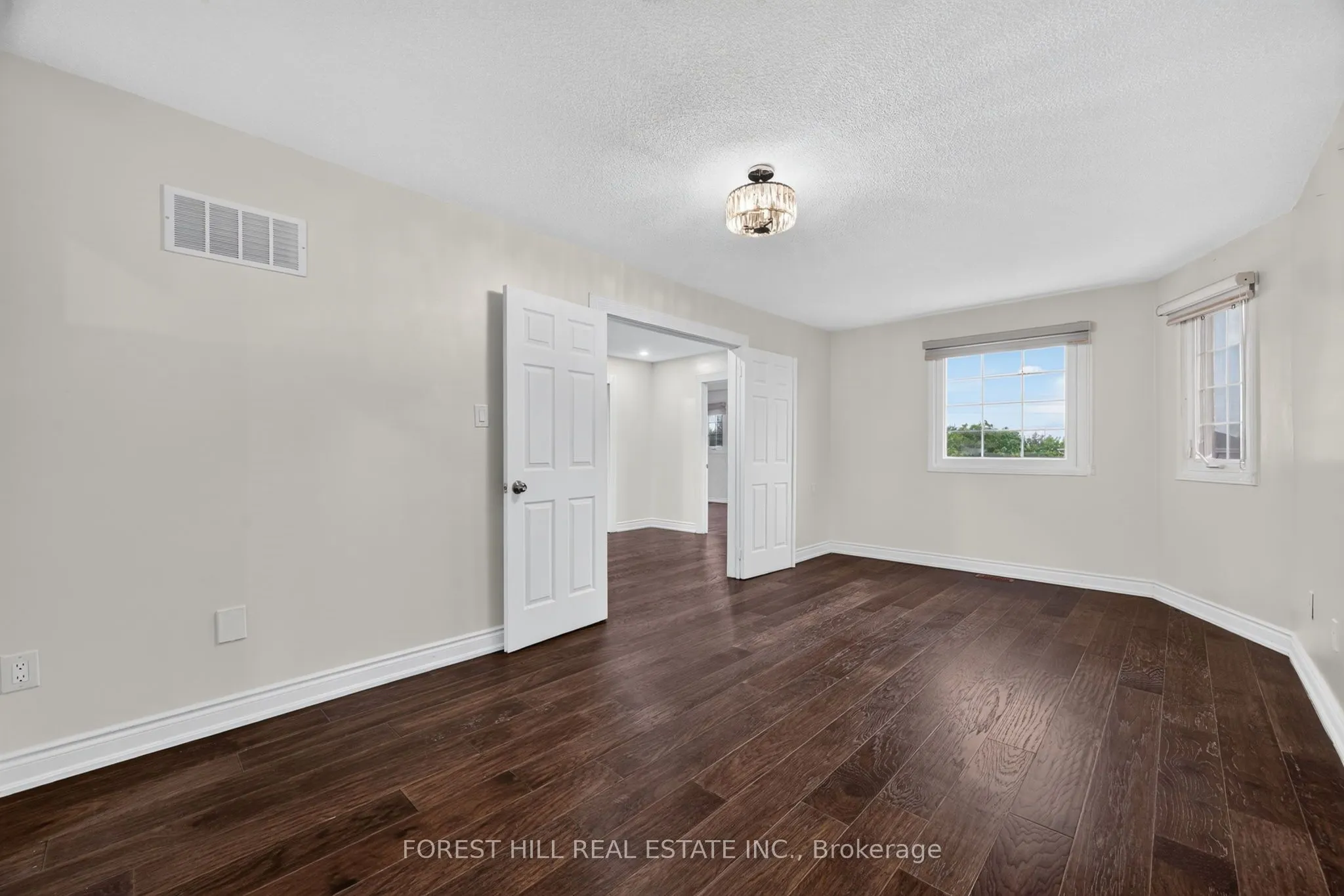 55 Castlehill Road
