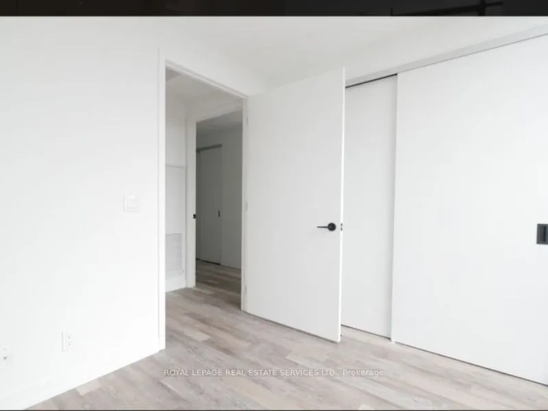 2118 Bloor Street W #801