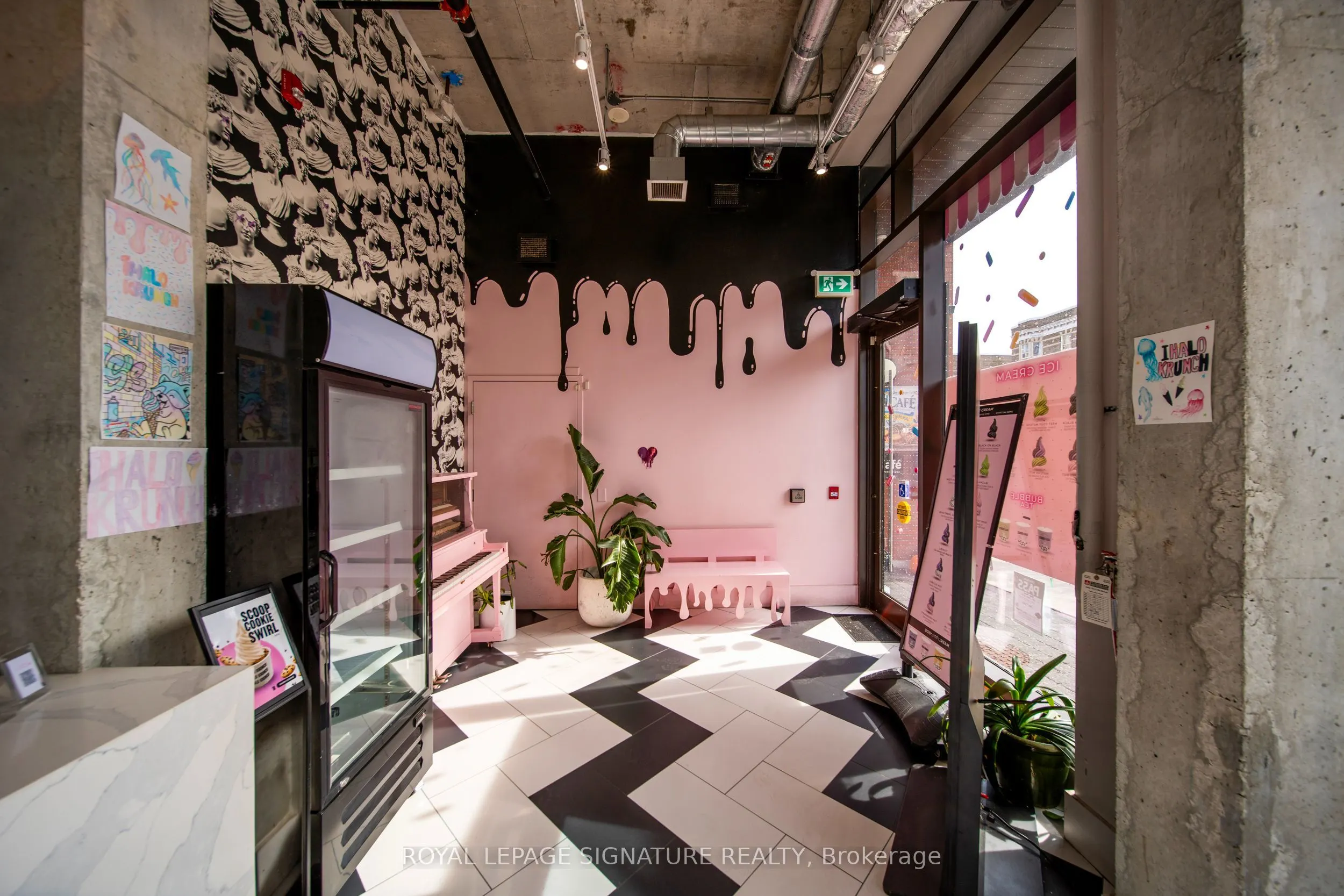 2114 Bloor Street W #Unit A
