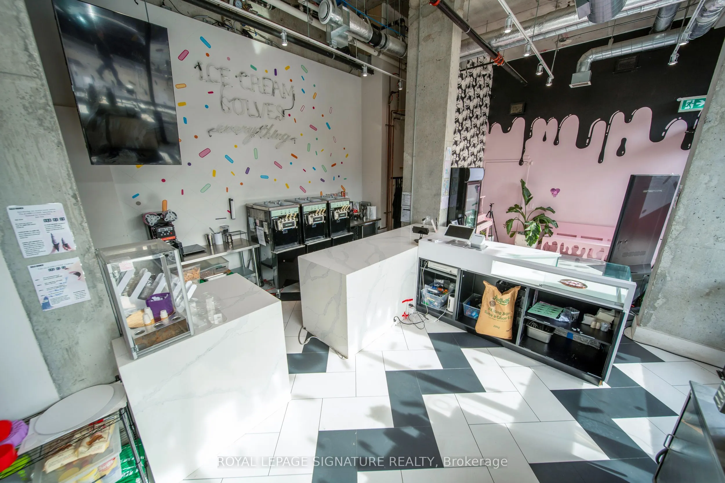 2114 Bloor Street W #Unit A