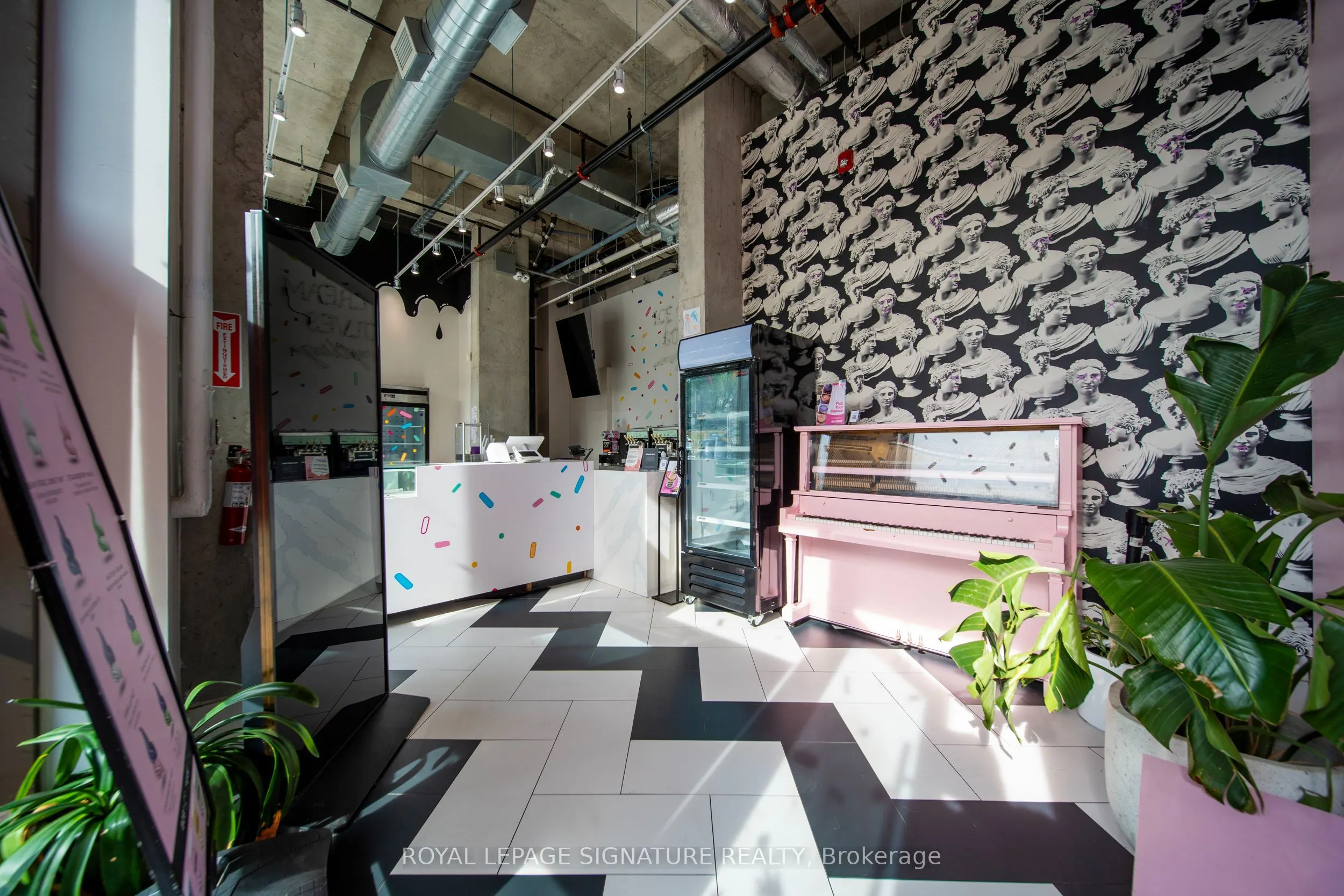 2114 Bloor Street W #Unit A