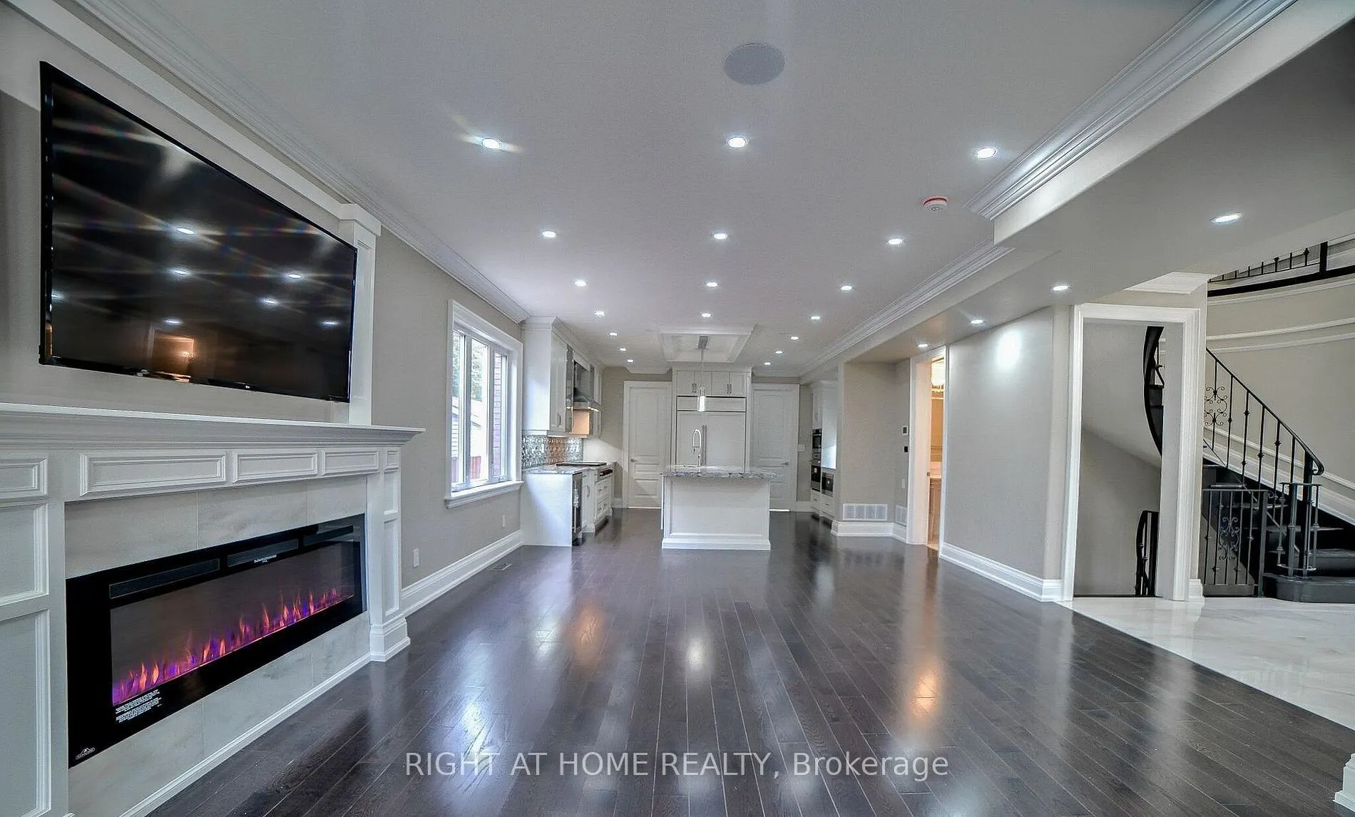 53 Eaglewood Boulevard