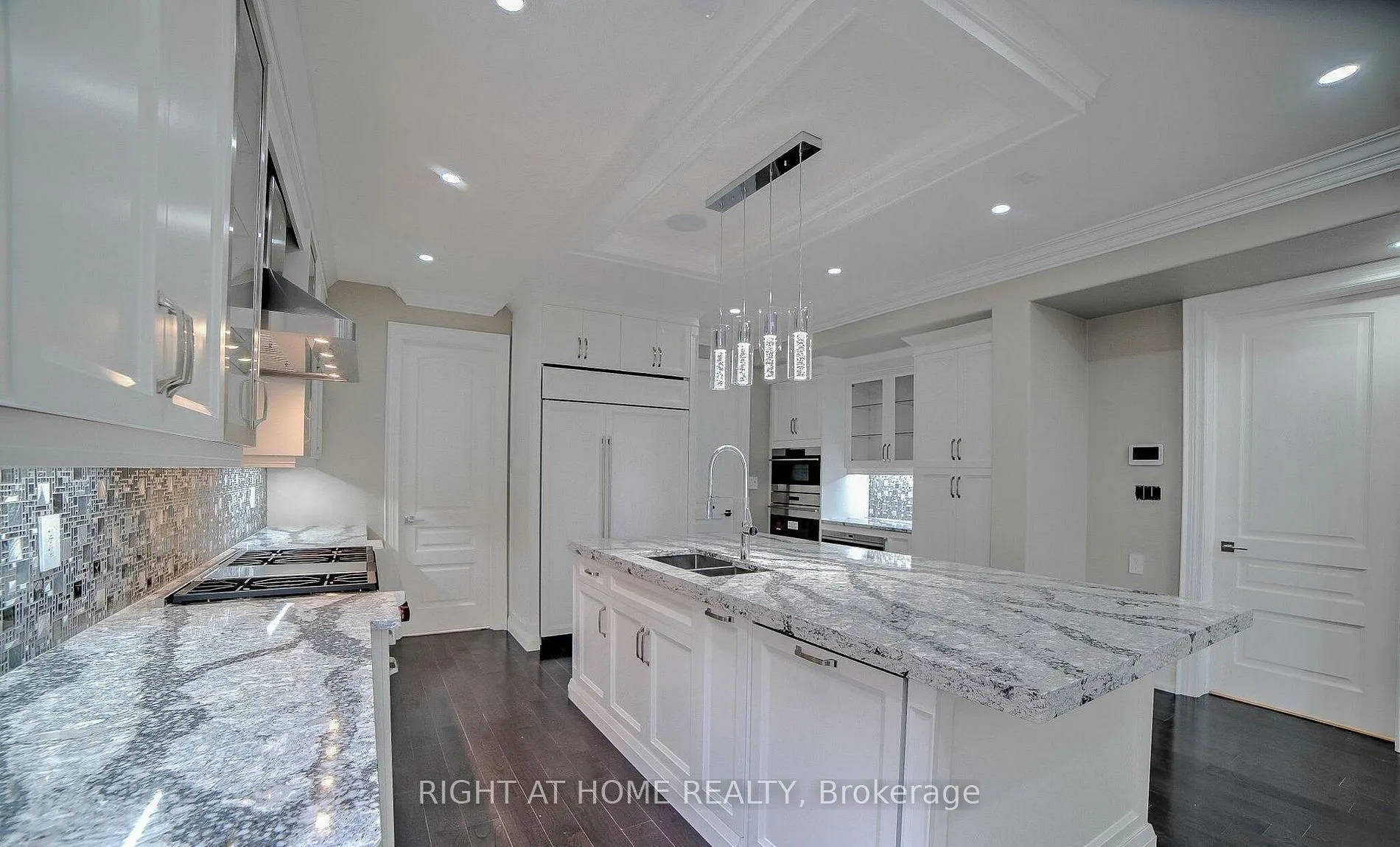 53 Eaglewood Boulevard
