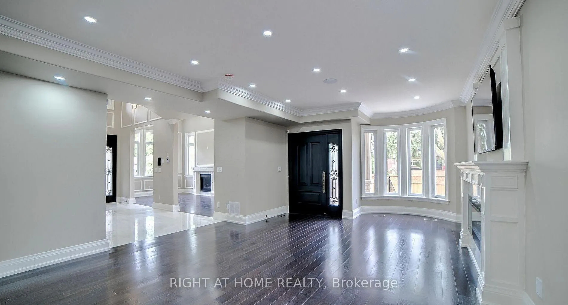 53 Eaglewood Boulevard