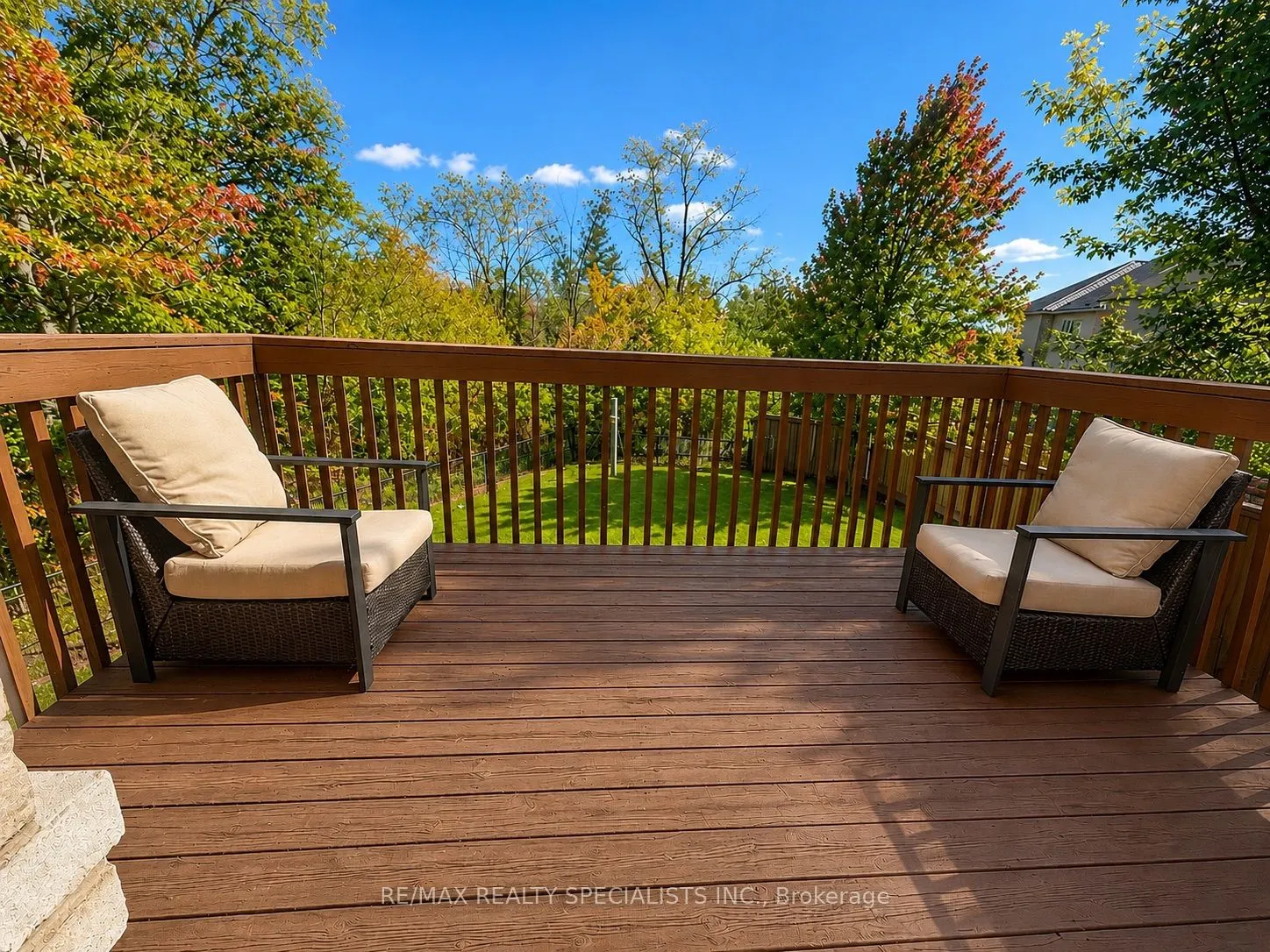 54 Berkwood Hollow Court