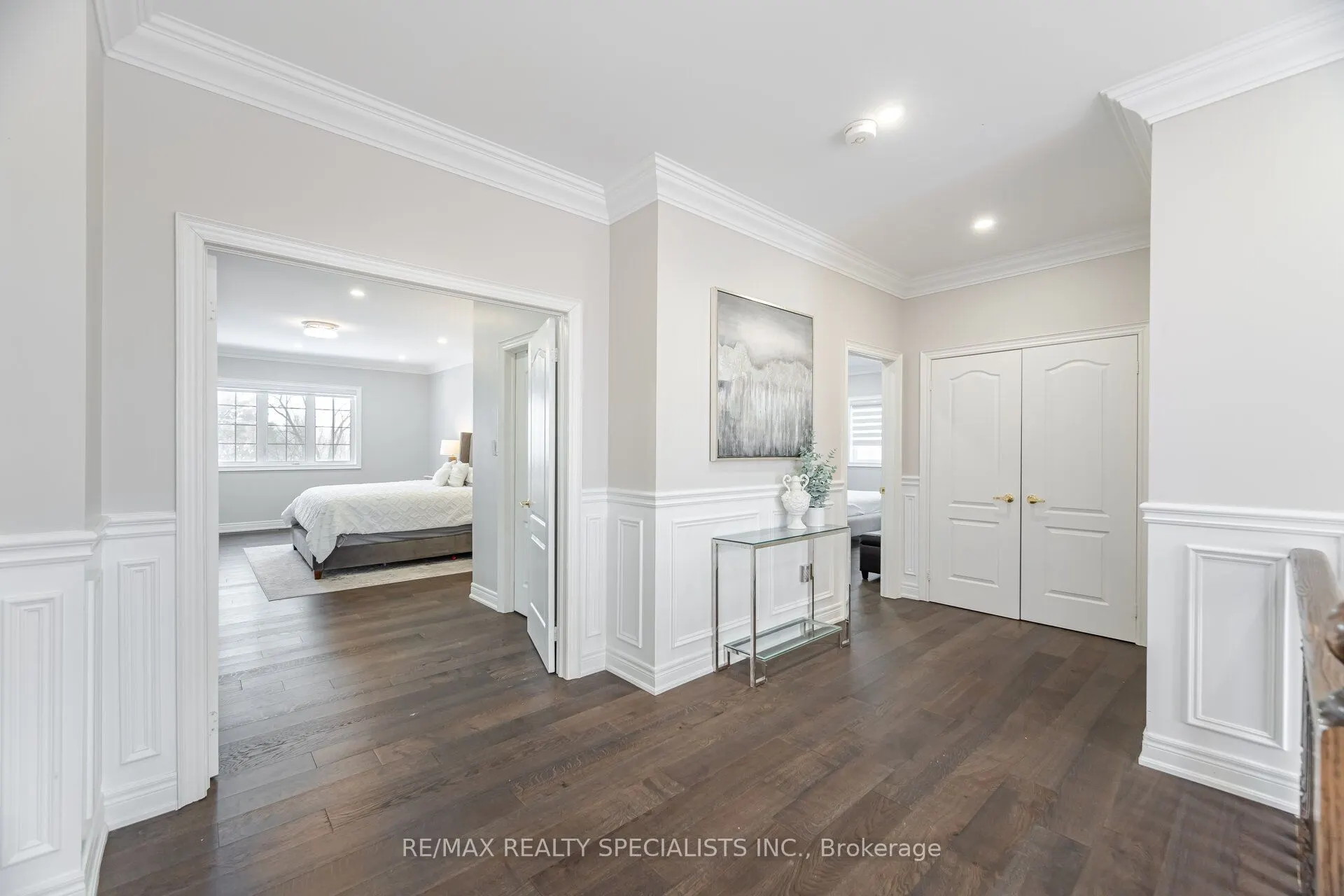 54 Berkwood Hollow Court