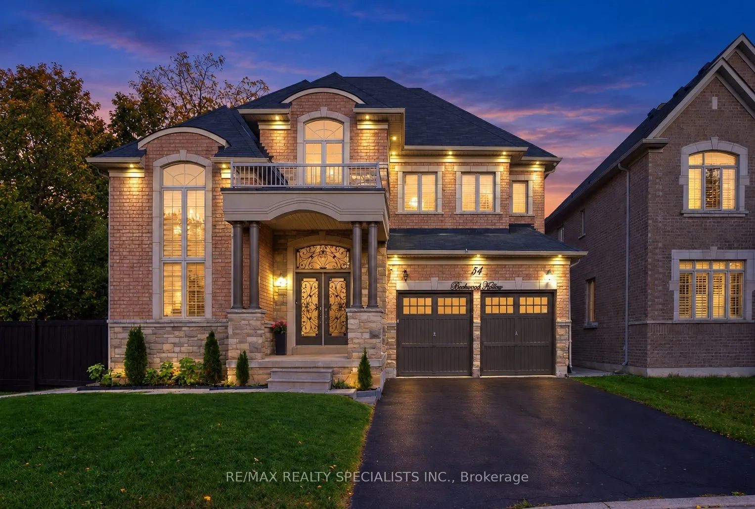 54 Berkwood Hollow Court