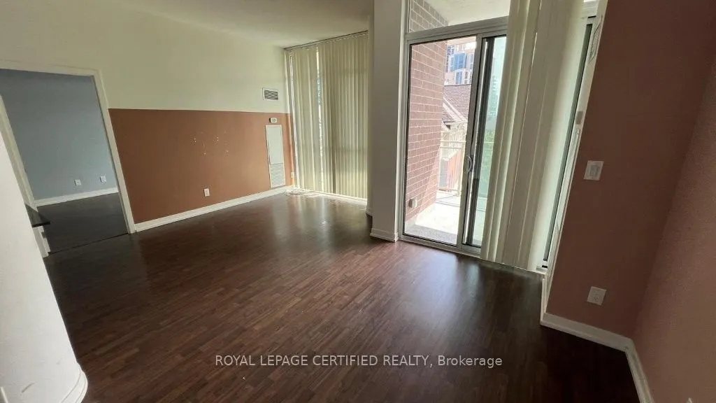 5101 Dundas Street W #308