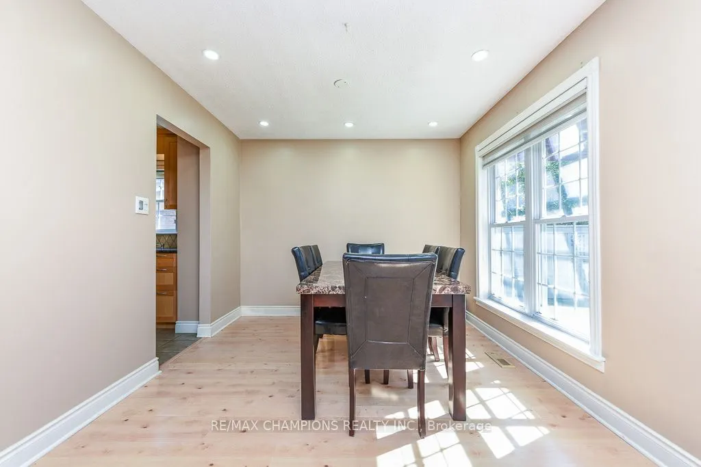163 Simmons Boulevard