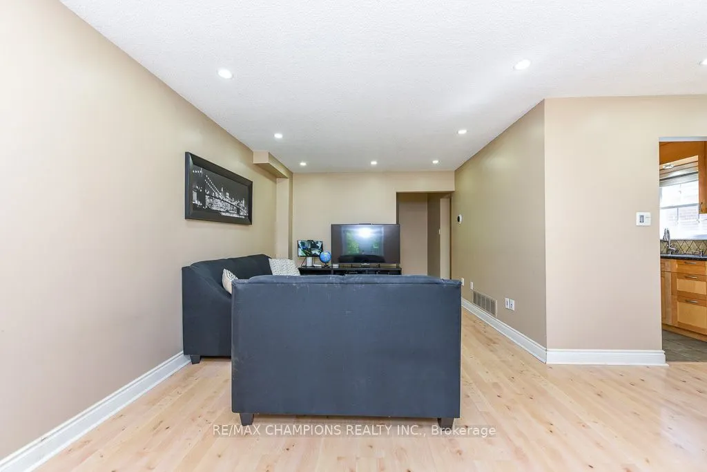 163 Simmons Boulevard