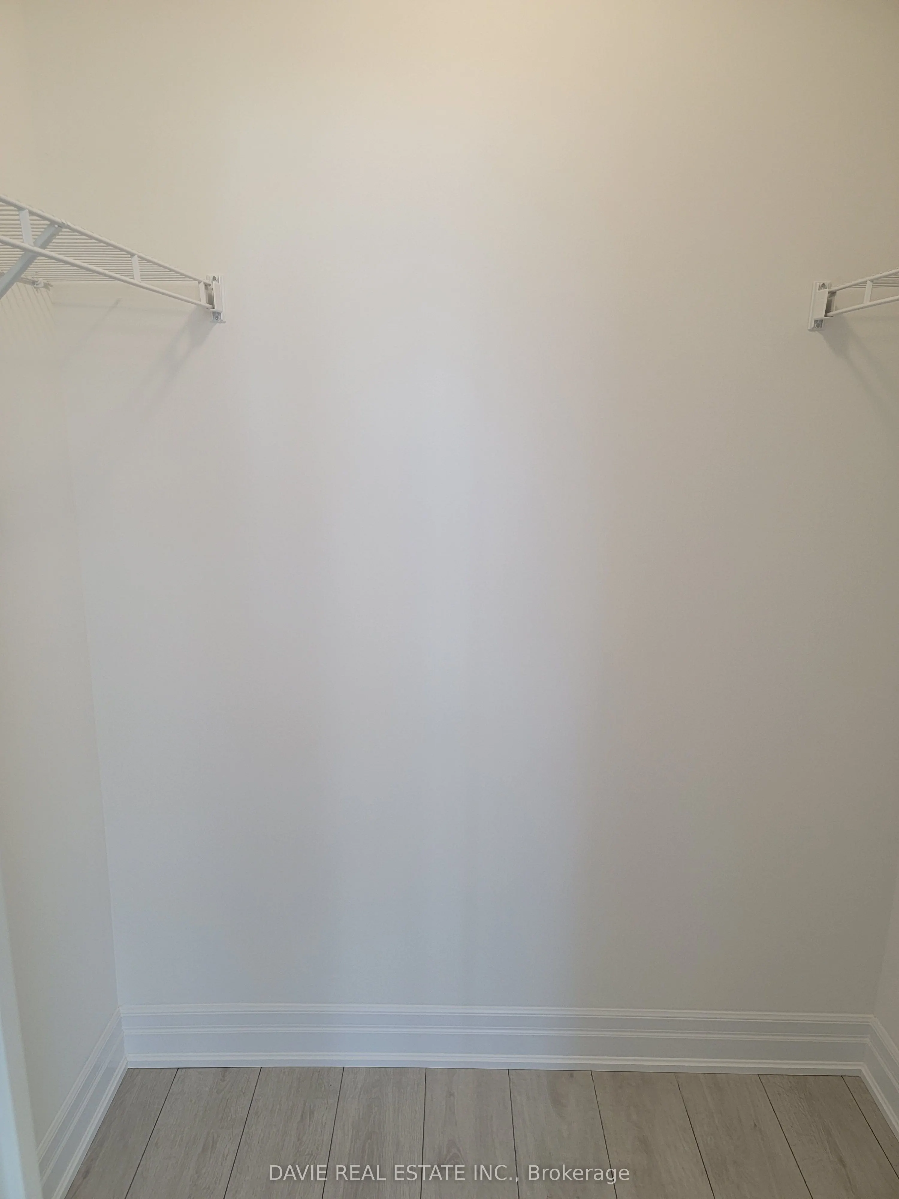 30 Elm Drive W #401