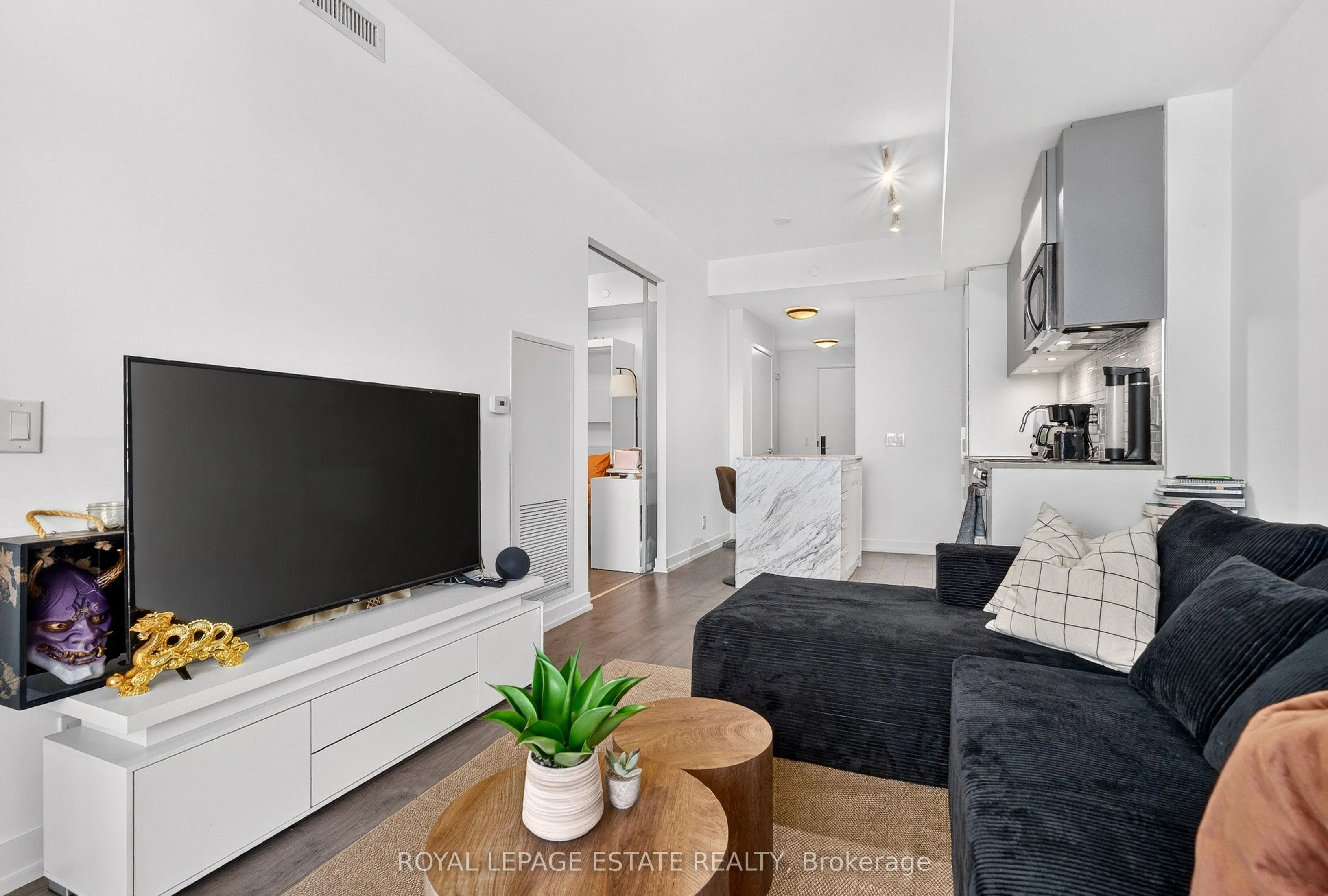 270 Dufferin Street #626