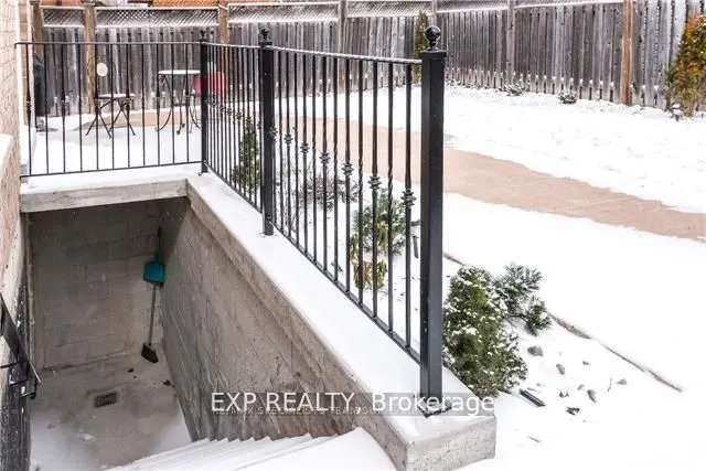 4 Trailview Lane #LOWER