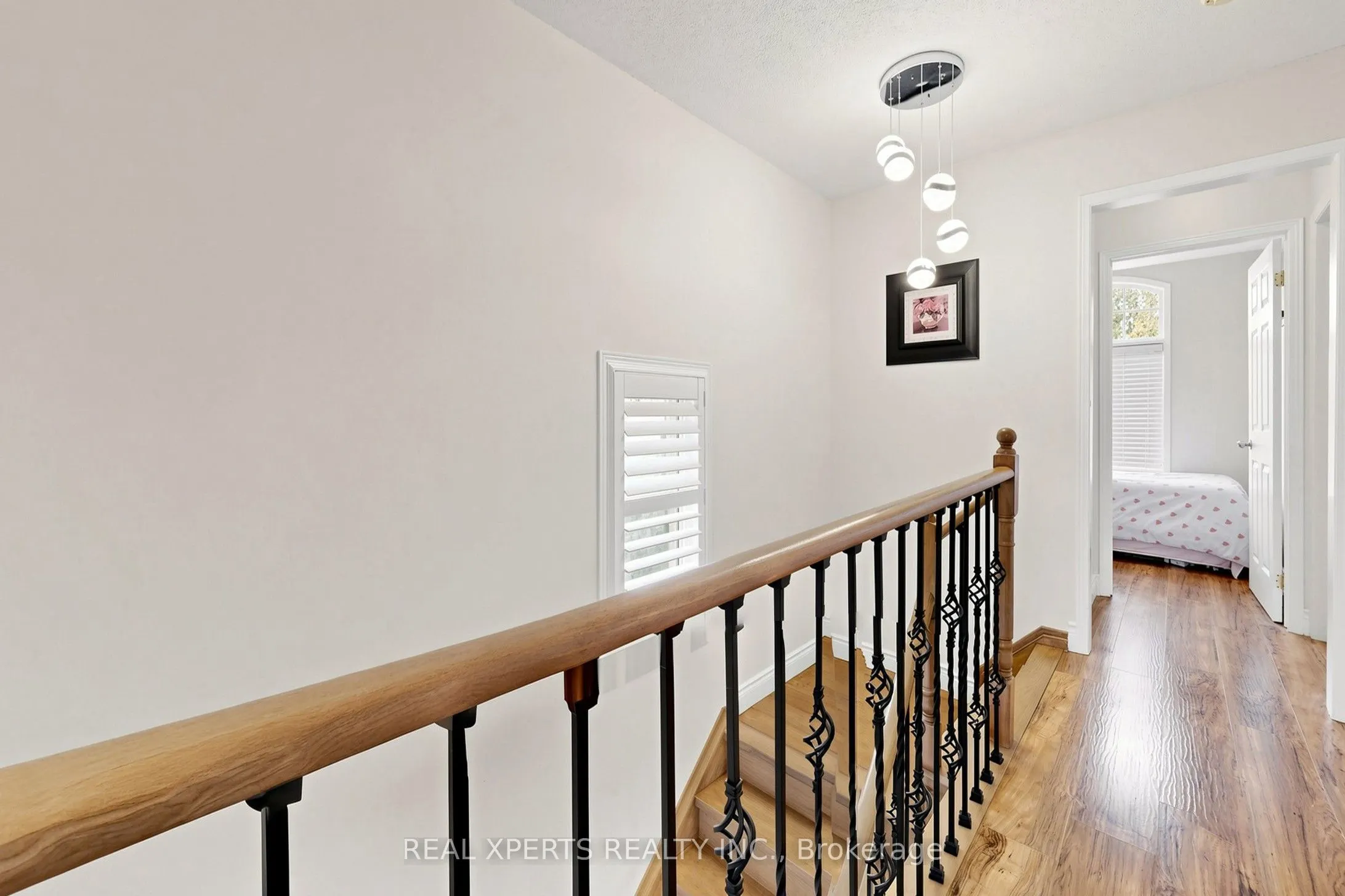5862 YACHTSMAN Crossing