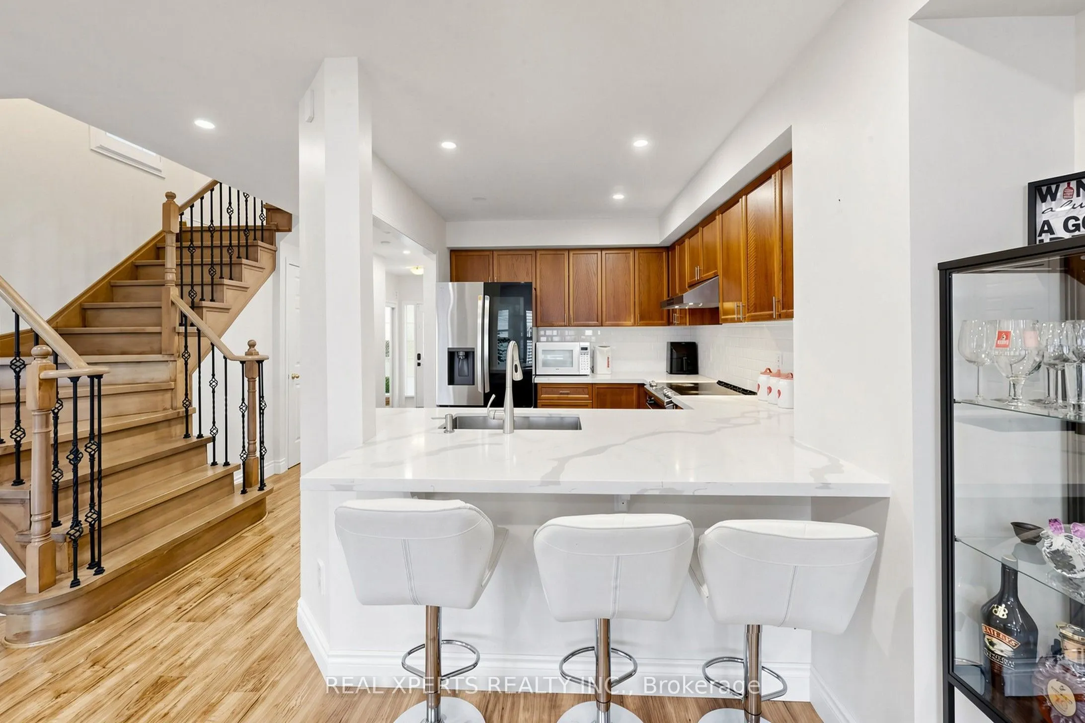 5862 YACHTSMAN Crossing