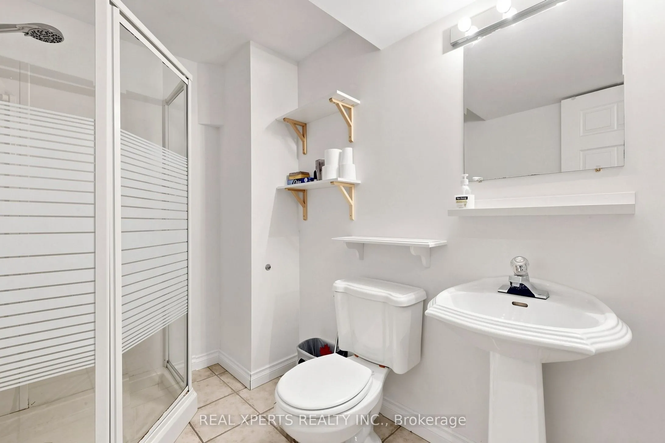 5862 YACHTSMAN Crossing