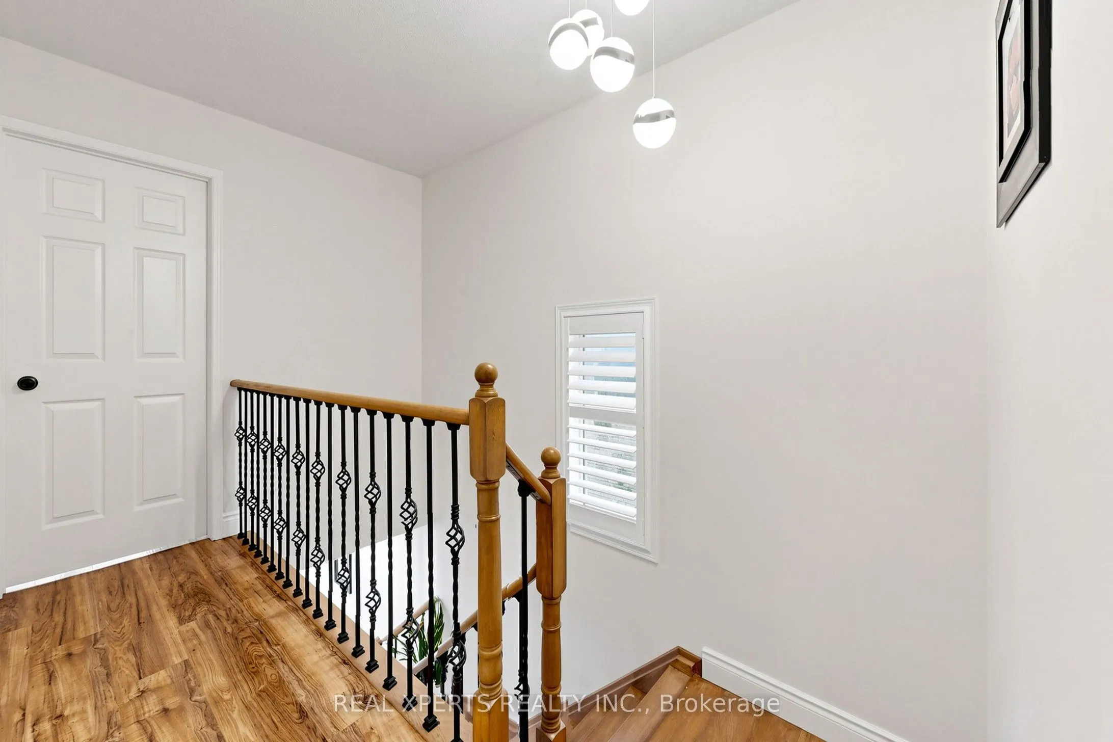 5862 YACHTSMAN Crossing